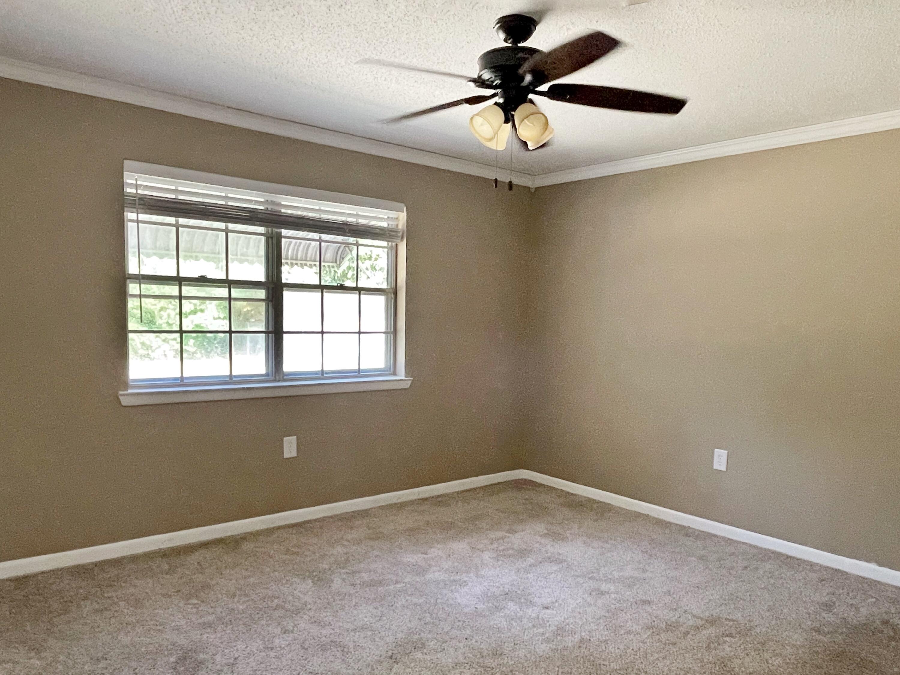 MARY ESTHER HEIGHTS - Residential Lease