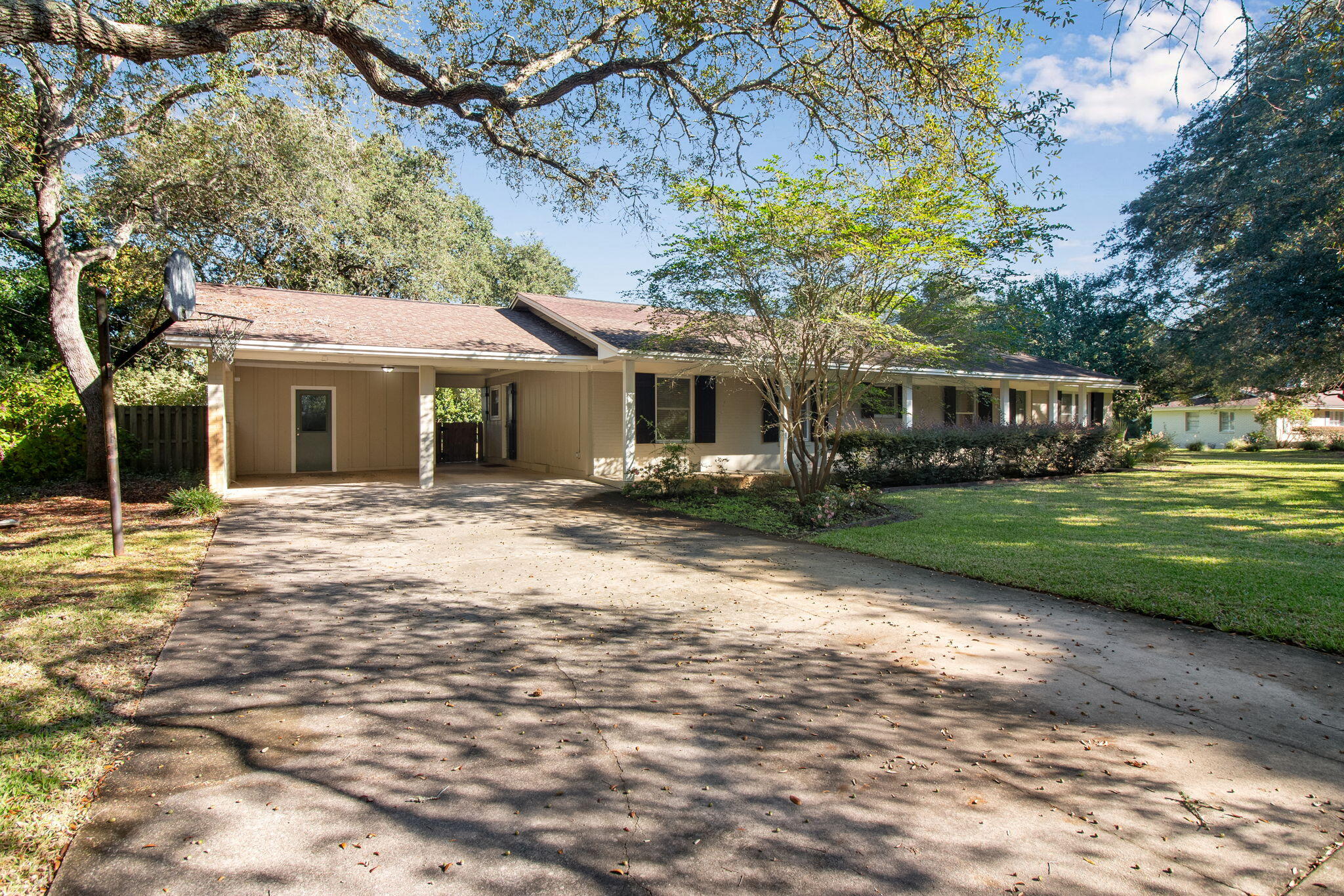 MORENO ACRES S/D - Residential Lease