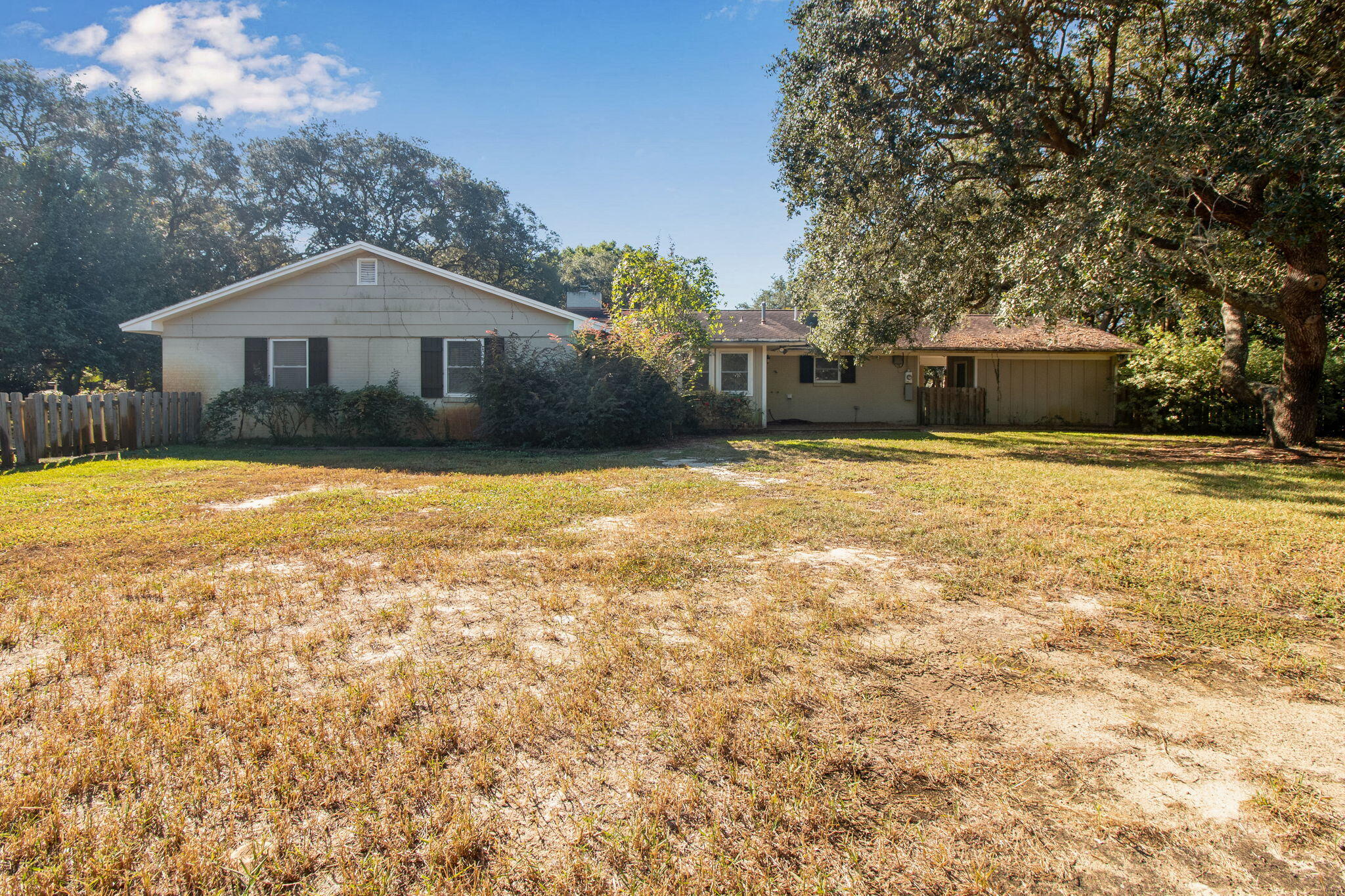 MORENO ACRES S/D - Residential Lease