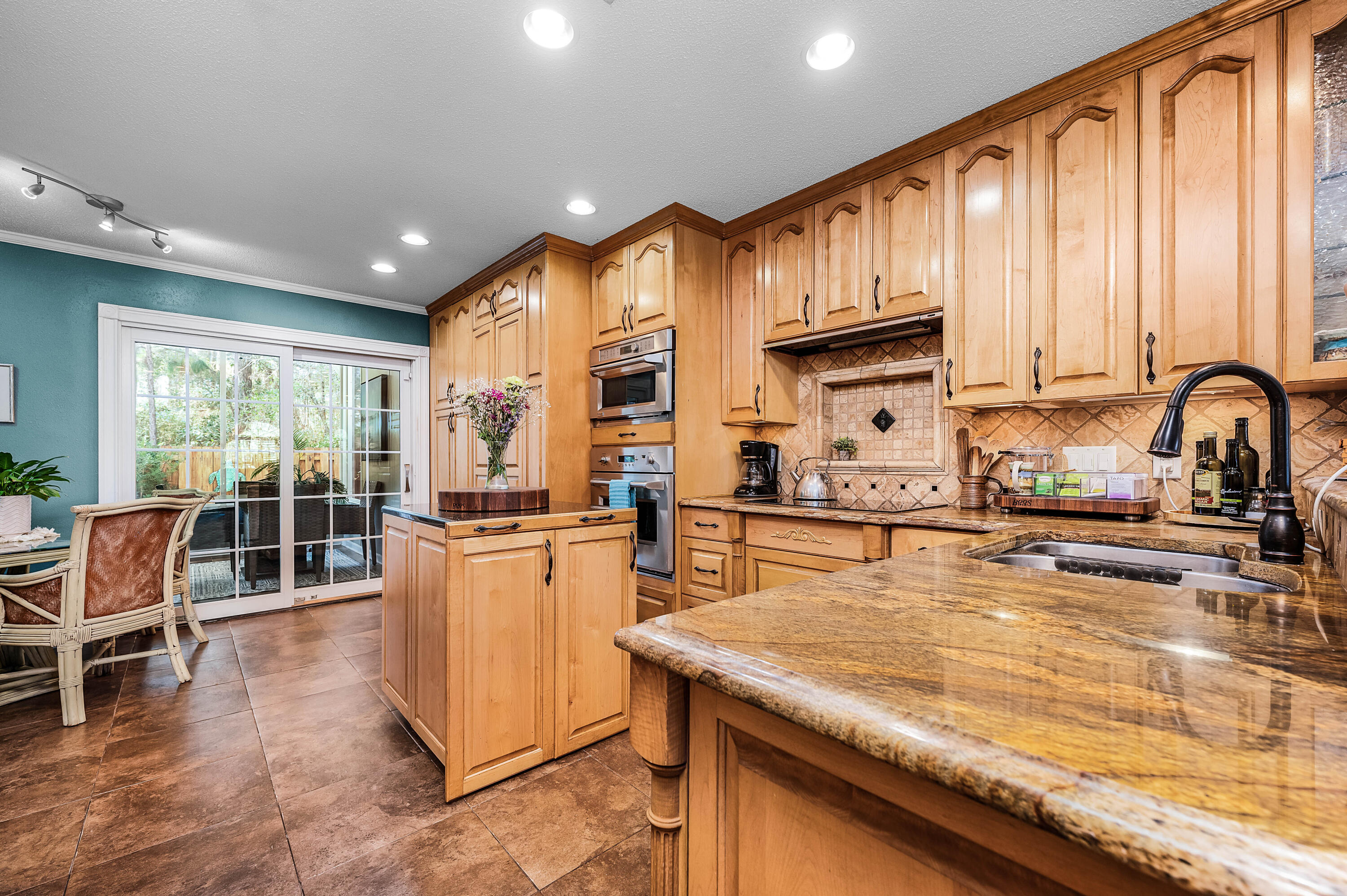 TIGER LAKE - Residential