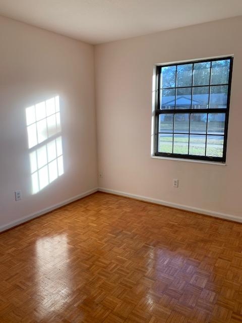 CAROL ANNE MANOR - Residential