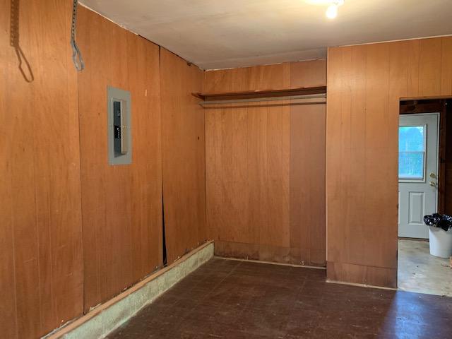 CAROL ANNE MANOR - Residential