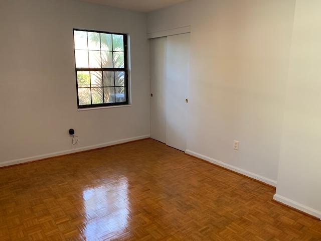 CAROL ANNE MANOR - Residential