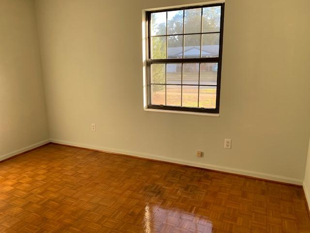 CAROL ANNE MANOR - Residential