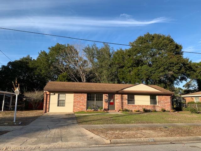 CAROL ANNE MANOR - Residential