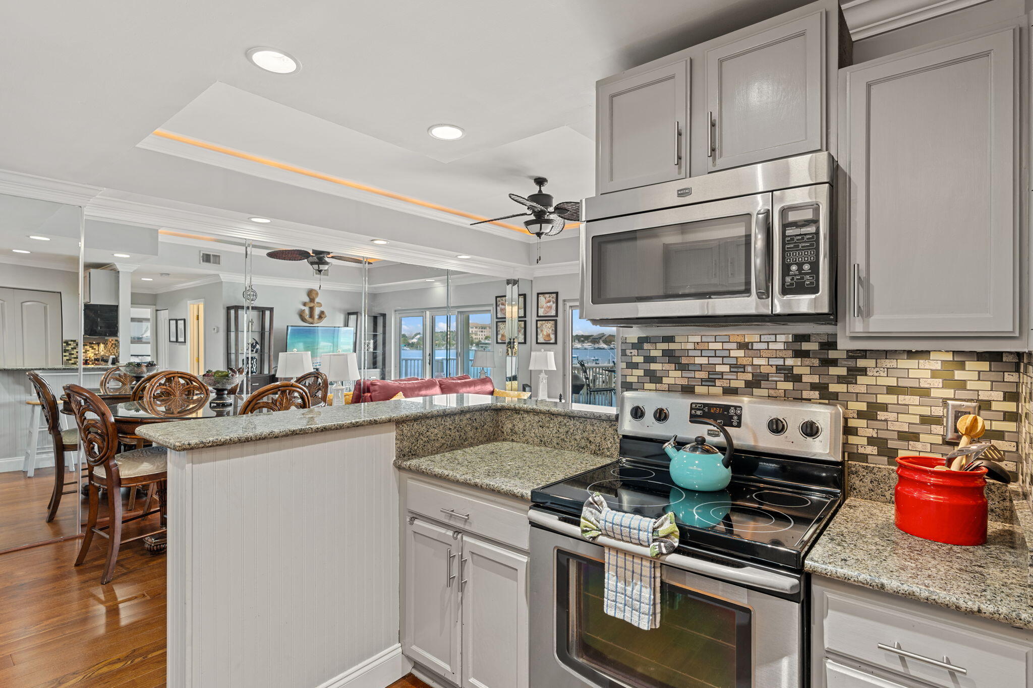 SUN KING TOWERS PH 1 - Residential