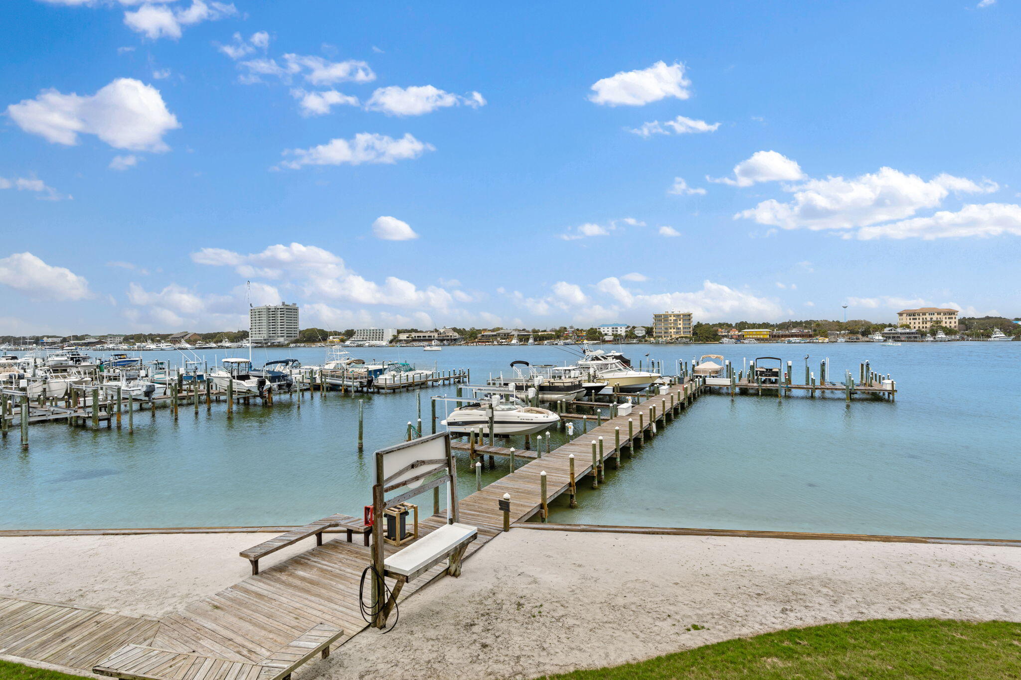 SUN KING TOWERS PH 1 - Residential