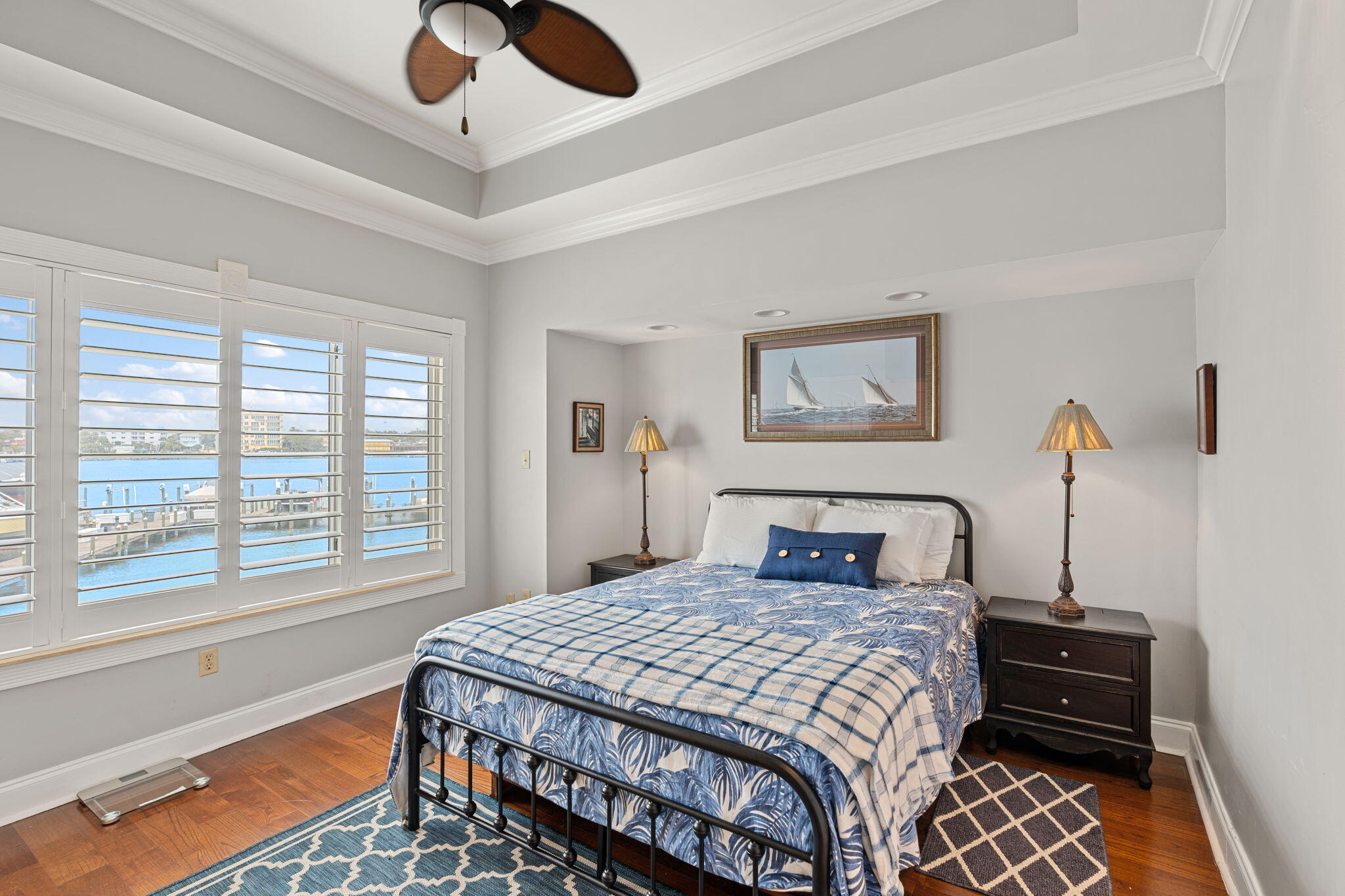 SUN KING TOWERS PH 1 - Residential