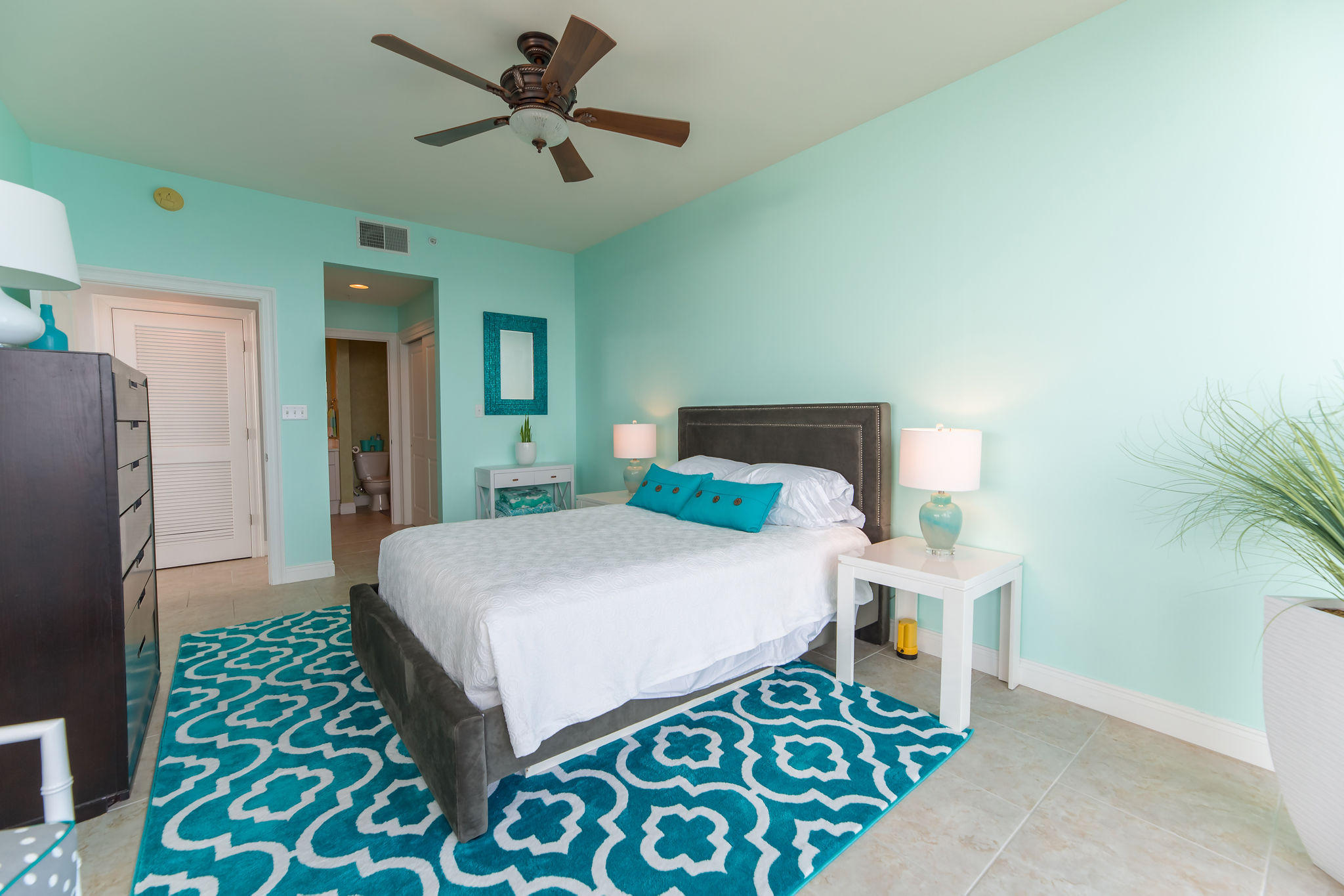 MARINA LANDING - Residential