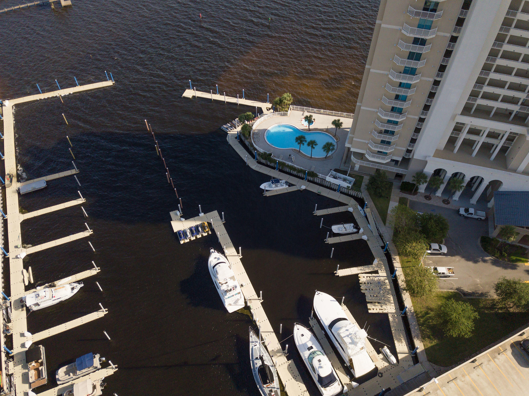 MARINA LANDING - Residential