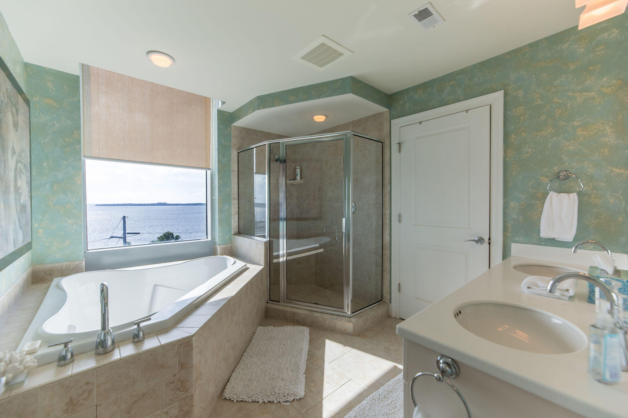 MARINA LANDING - Residential