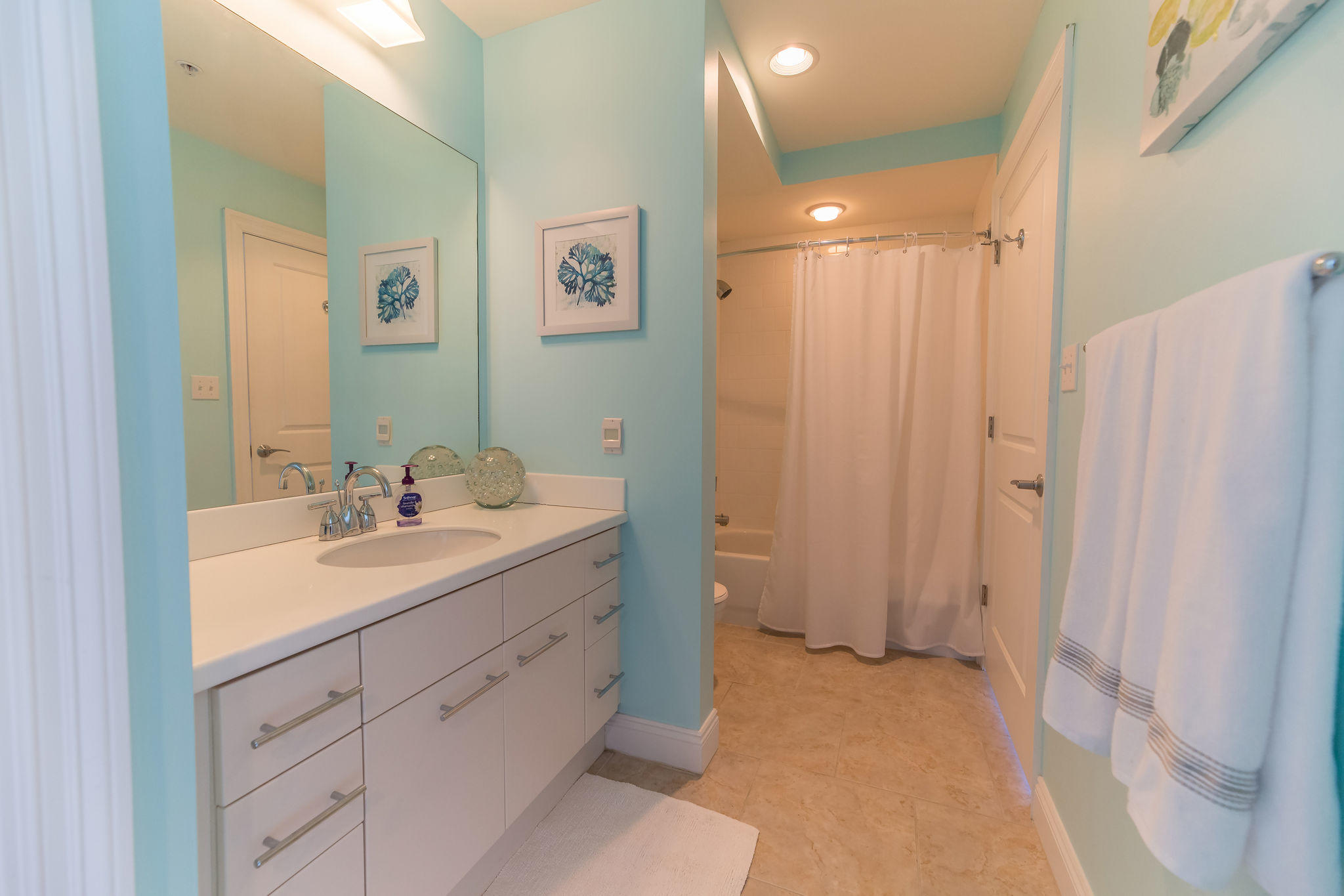 MARINA LANDING - Residential