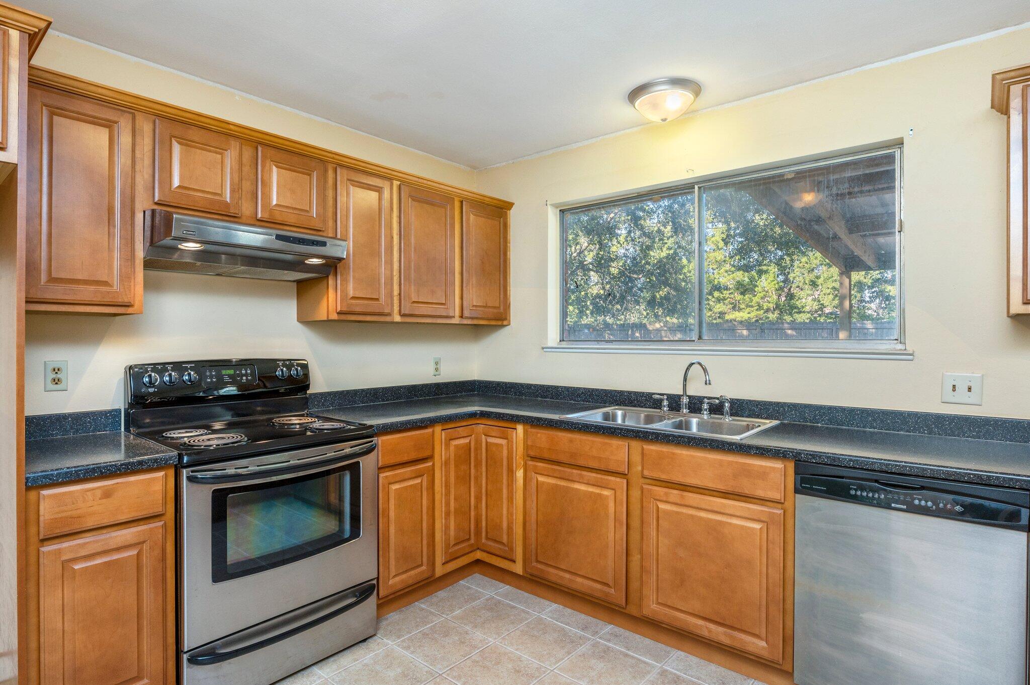 PALM ESTATES UNIT 3 - Residential