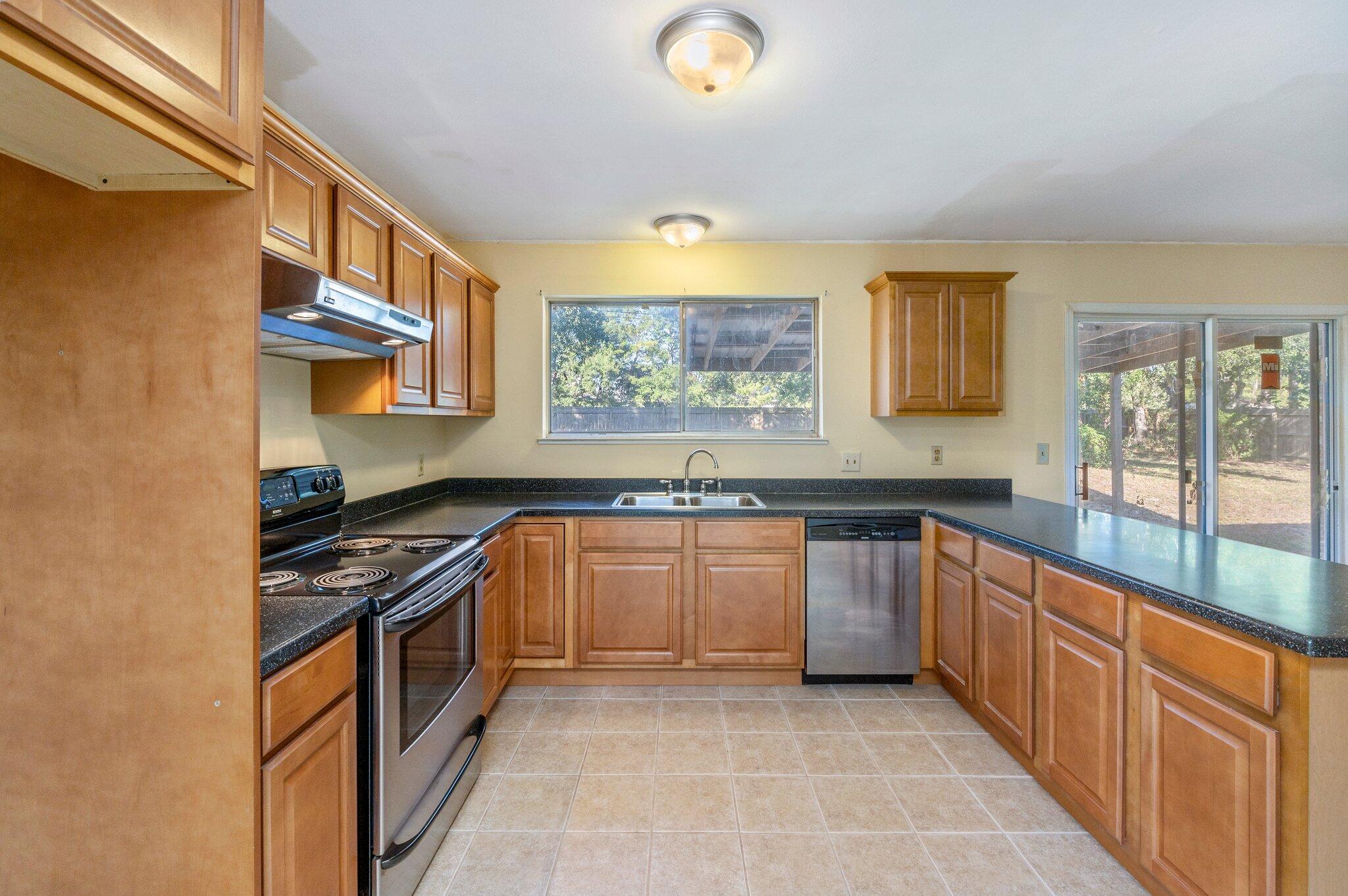 PALM ESTATES UNIT 3 - Residential