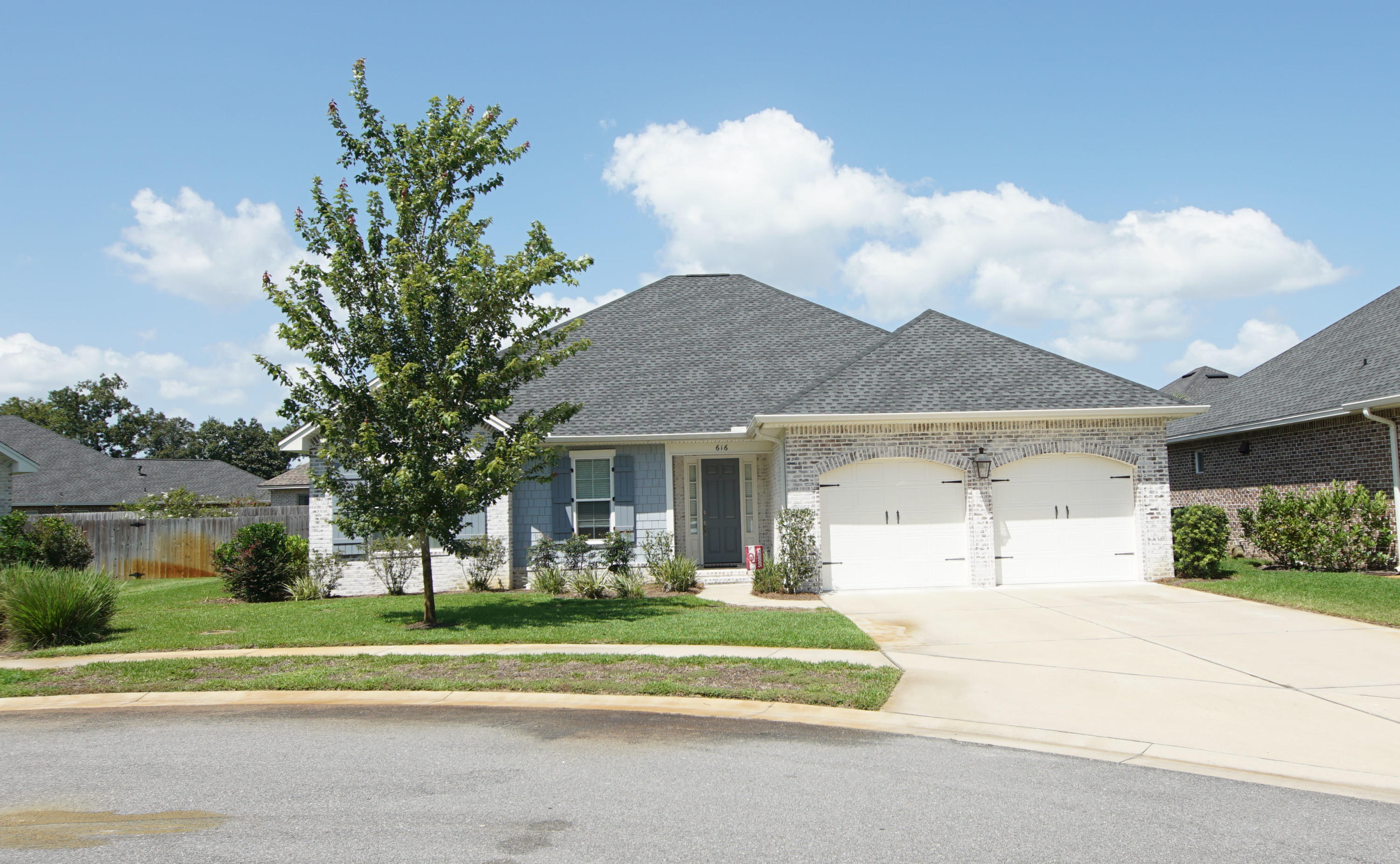 MAGNOLIA WOODS PHASE III - Residential Lease