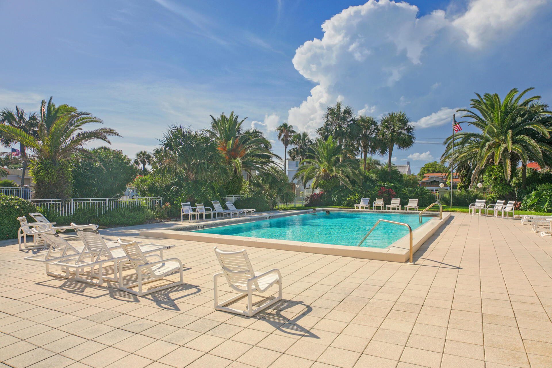 GULFSHORE CONDO - Residential