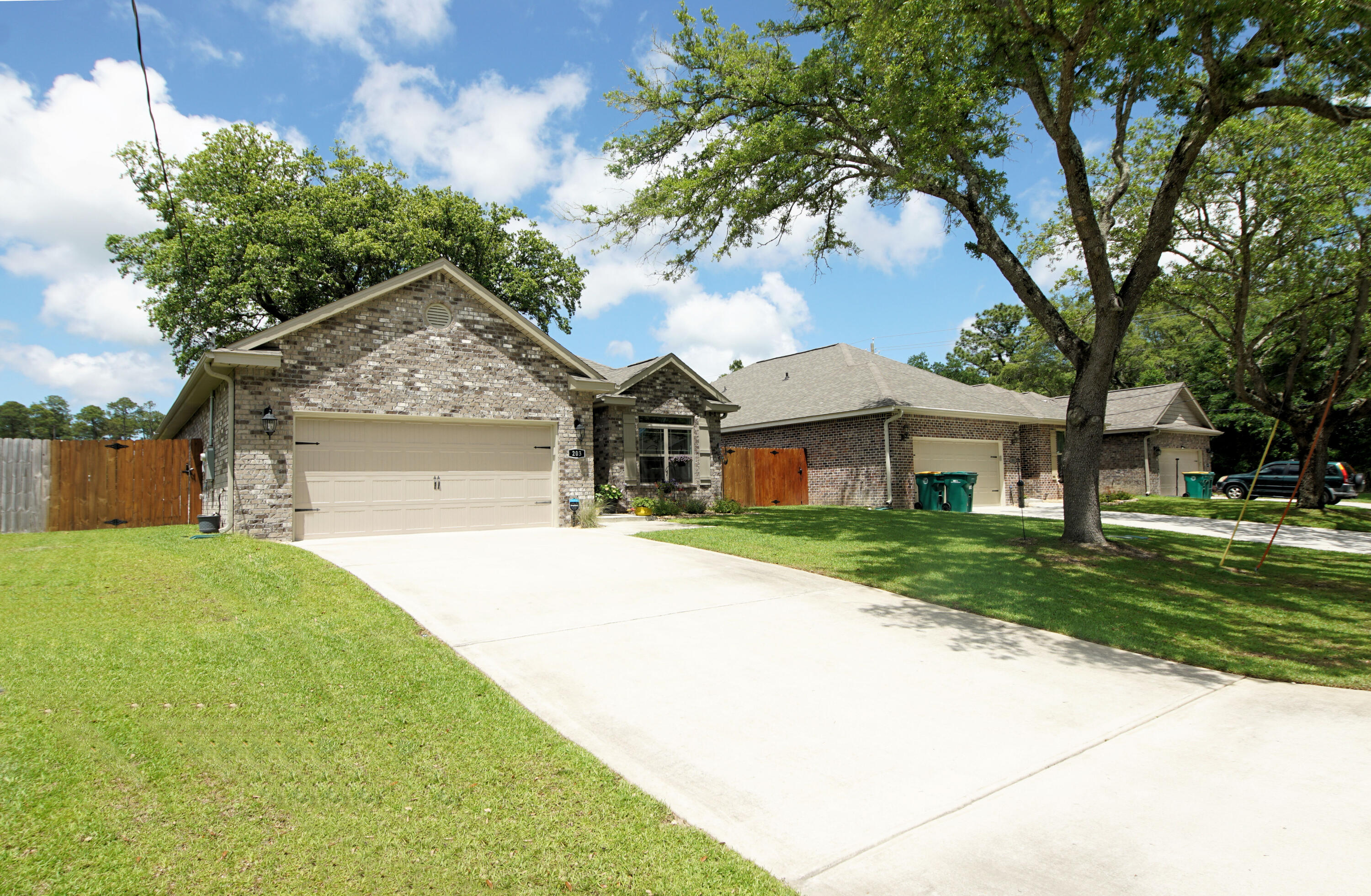 BRYNLEE CROSSING - Residential