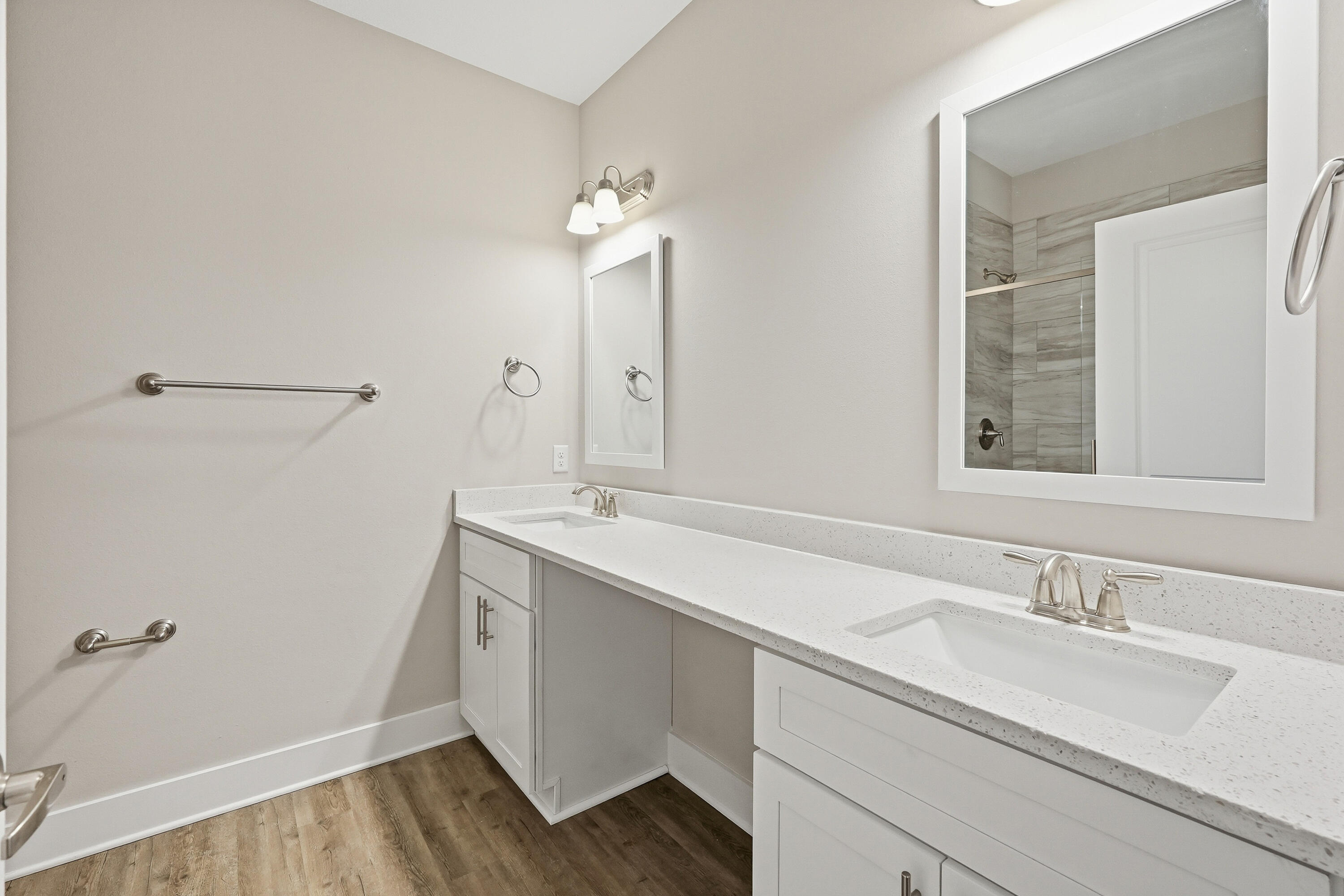 VERANDAS OF FREEPORT, THE - Residential Lease