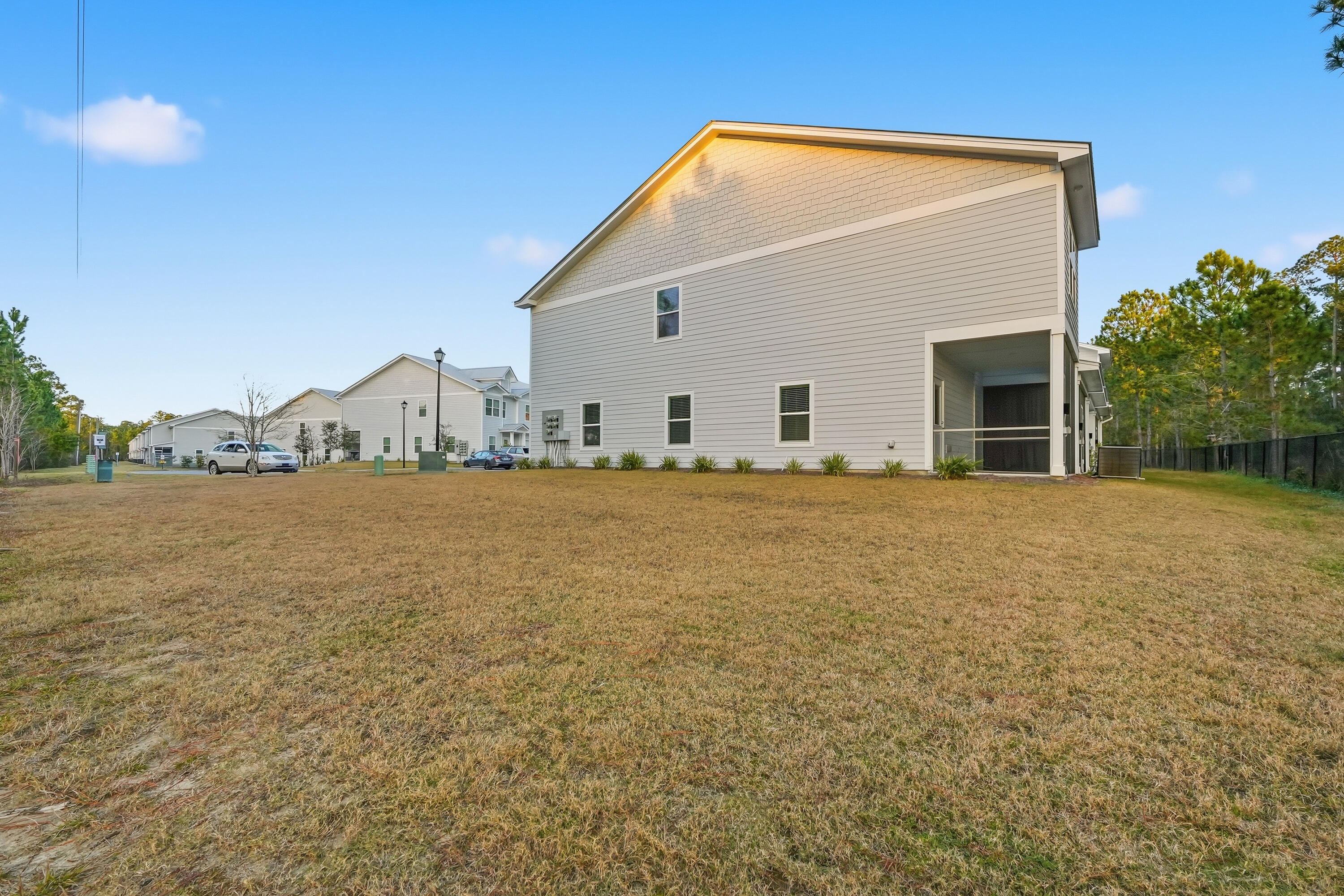 VERANDAS OF FREEPORT, THE - Residential Lease