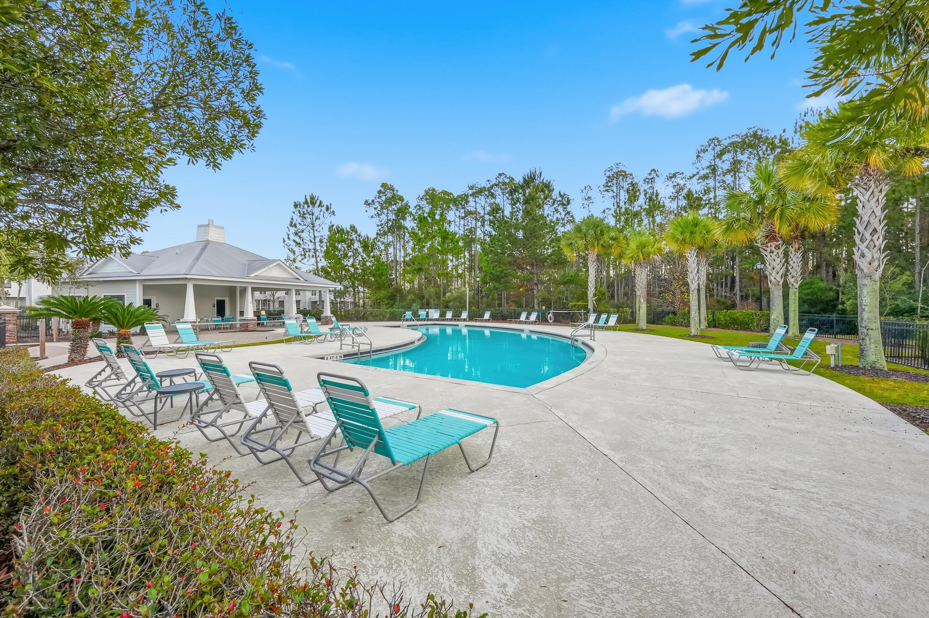 VERANDAS OF FREEPORT, THE - Residential Lease