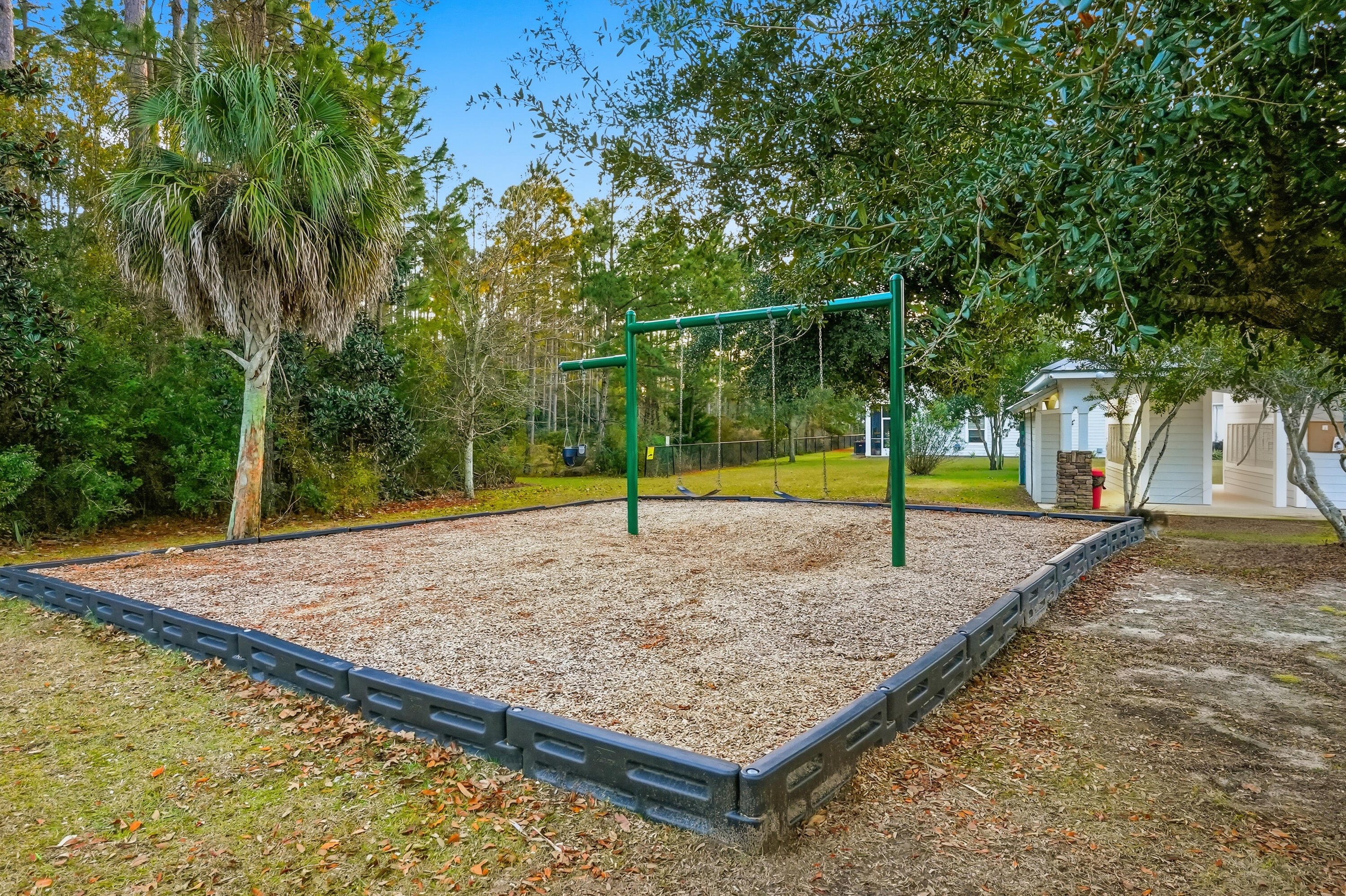 VERANDAS OF FREEPORT, THE - Residential Lease