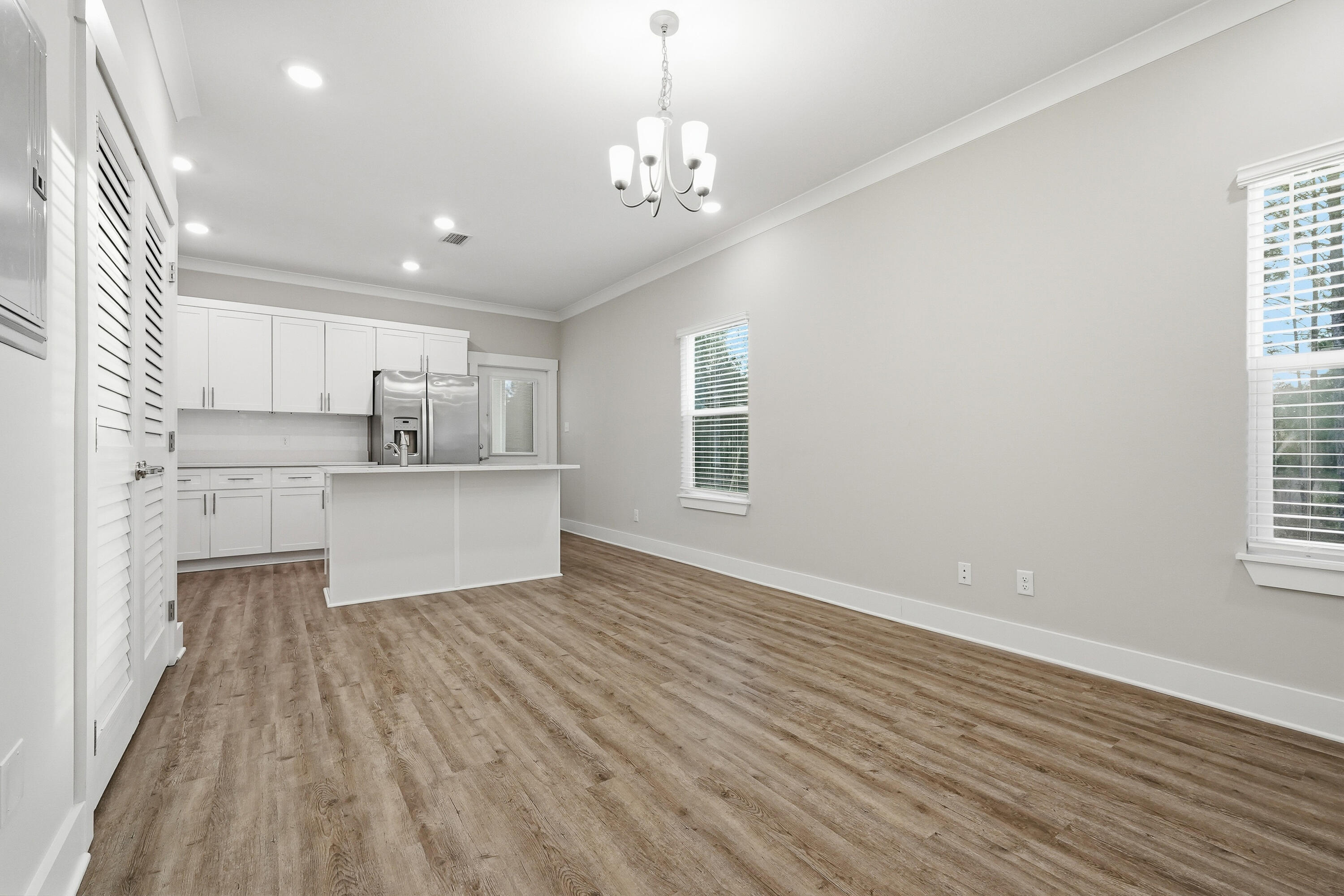 VERANDAS OF FREEPORT, THE - Residential Lease