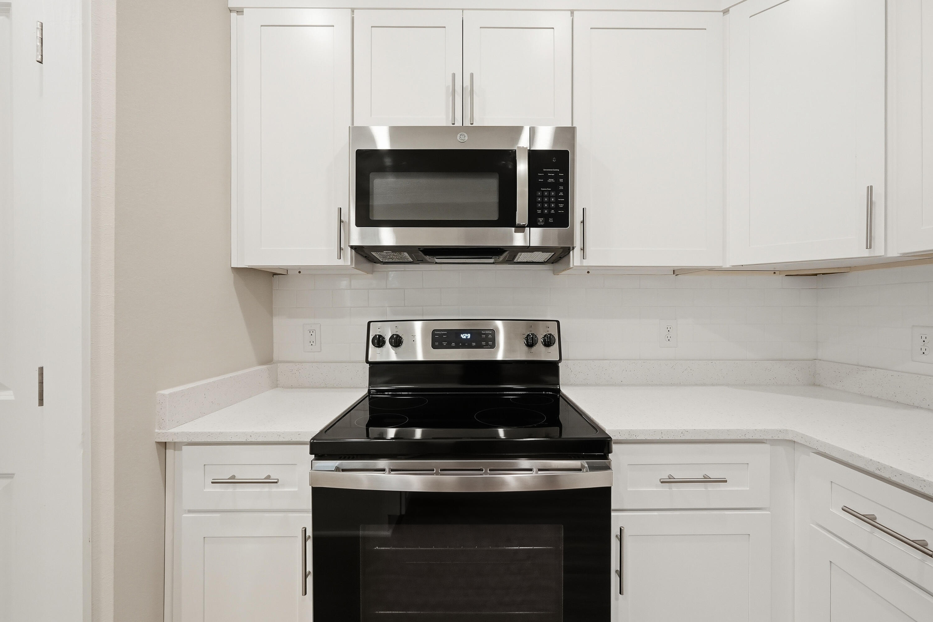 VERANDAS OF FREEPORT, THE - Residential Lease