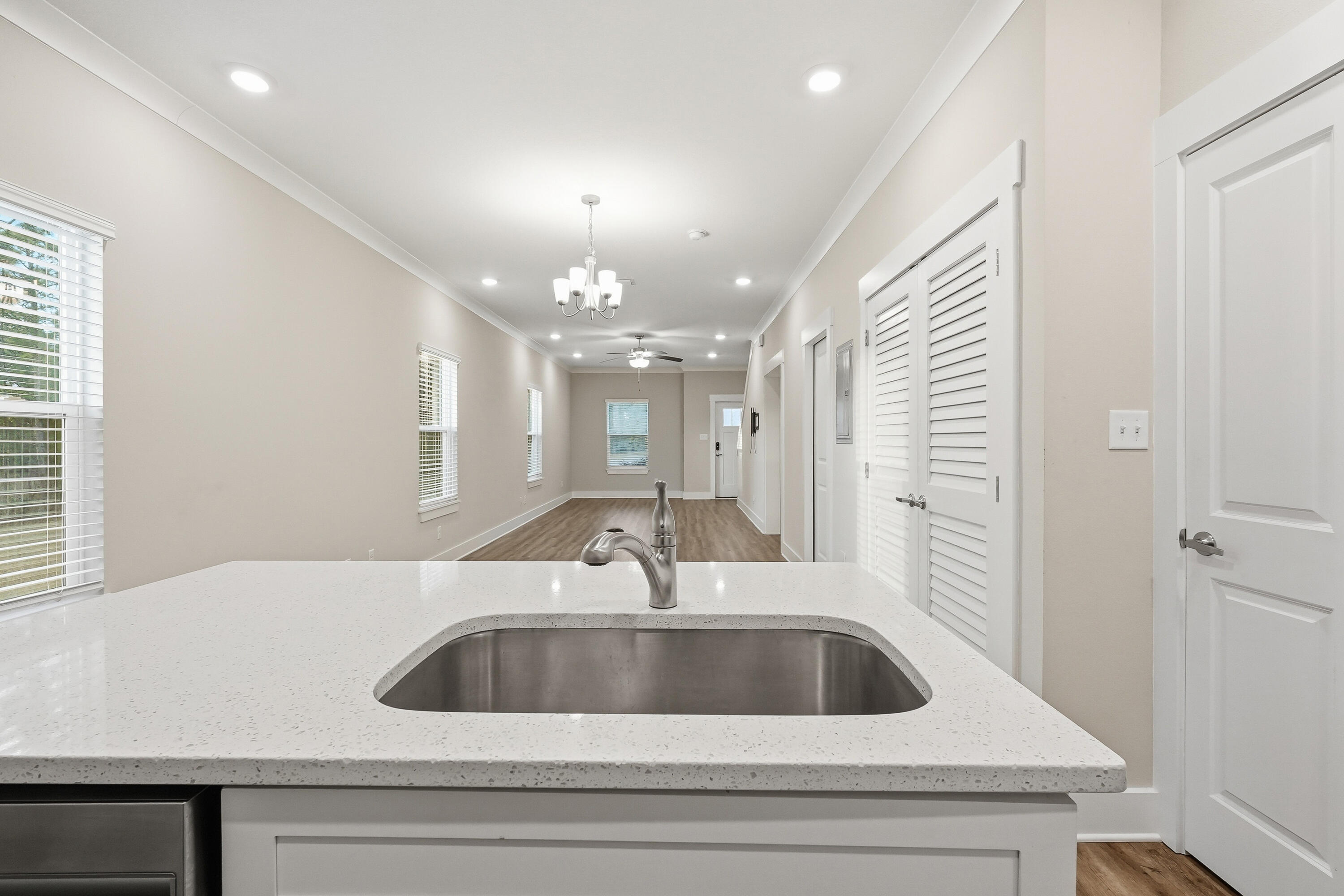 VERANDAS OF FREEPORT, THE - Residential Lease