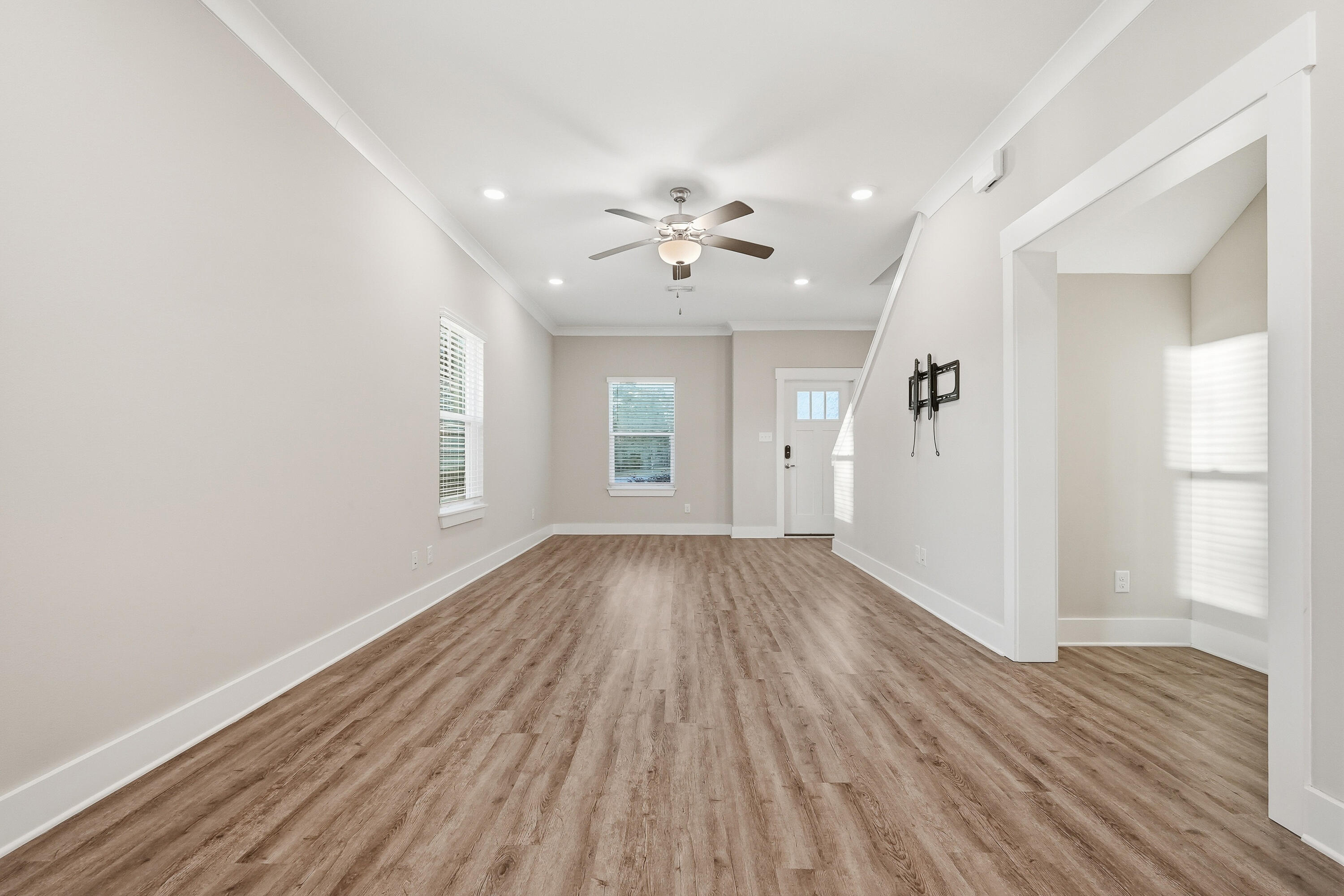 VERANDAS OF FREEPORT, THE - Residential Lease