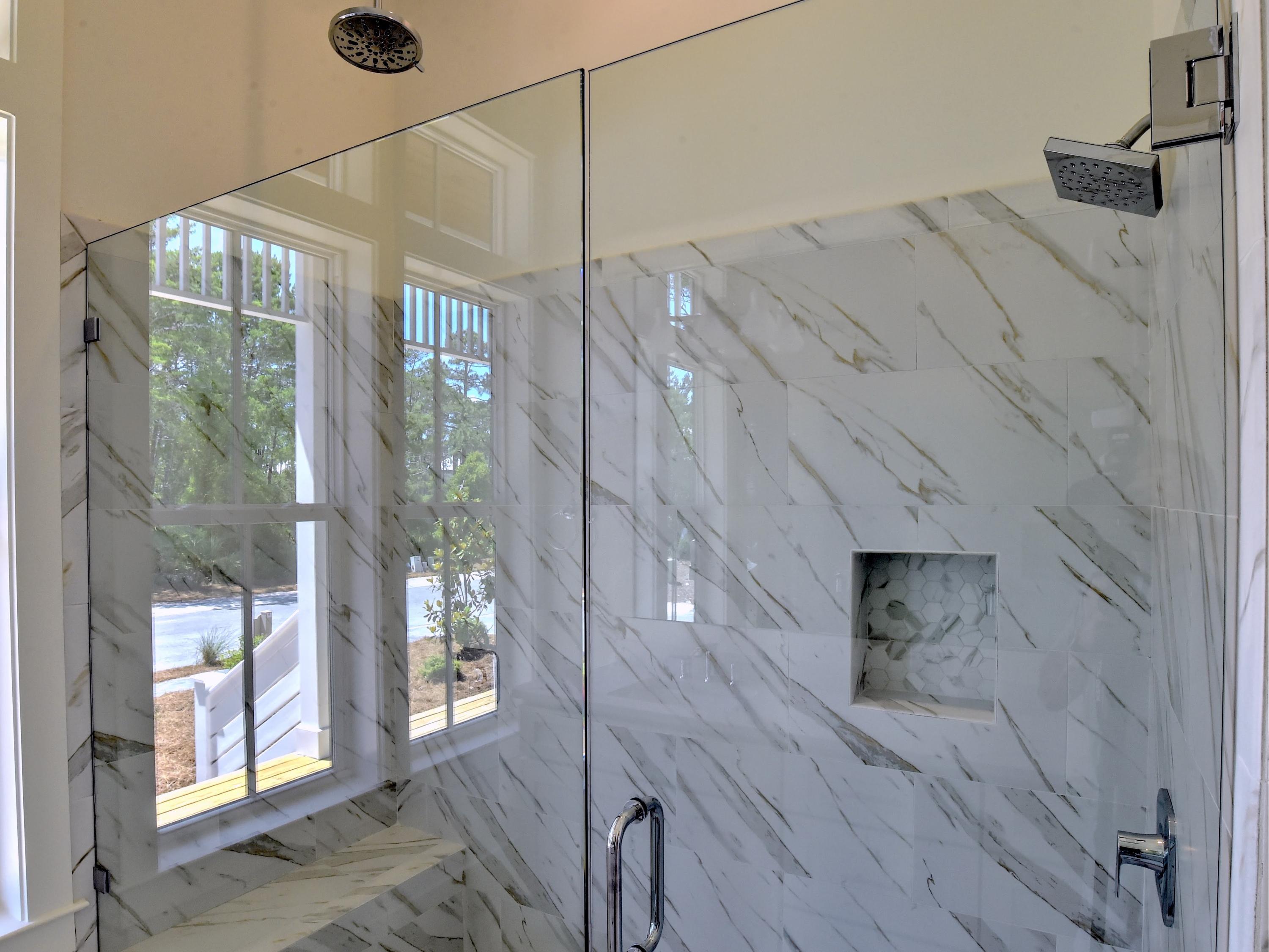 LAKESIDE AT BLUE MOUNTAIN BEACH - Residential