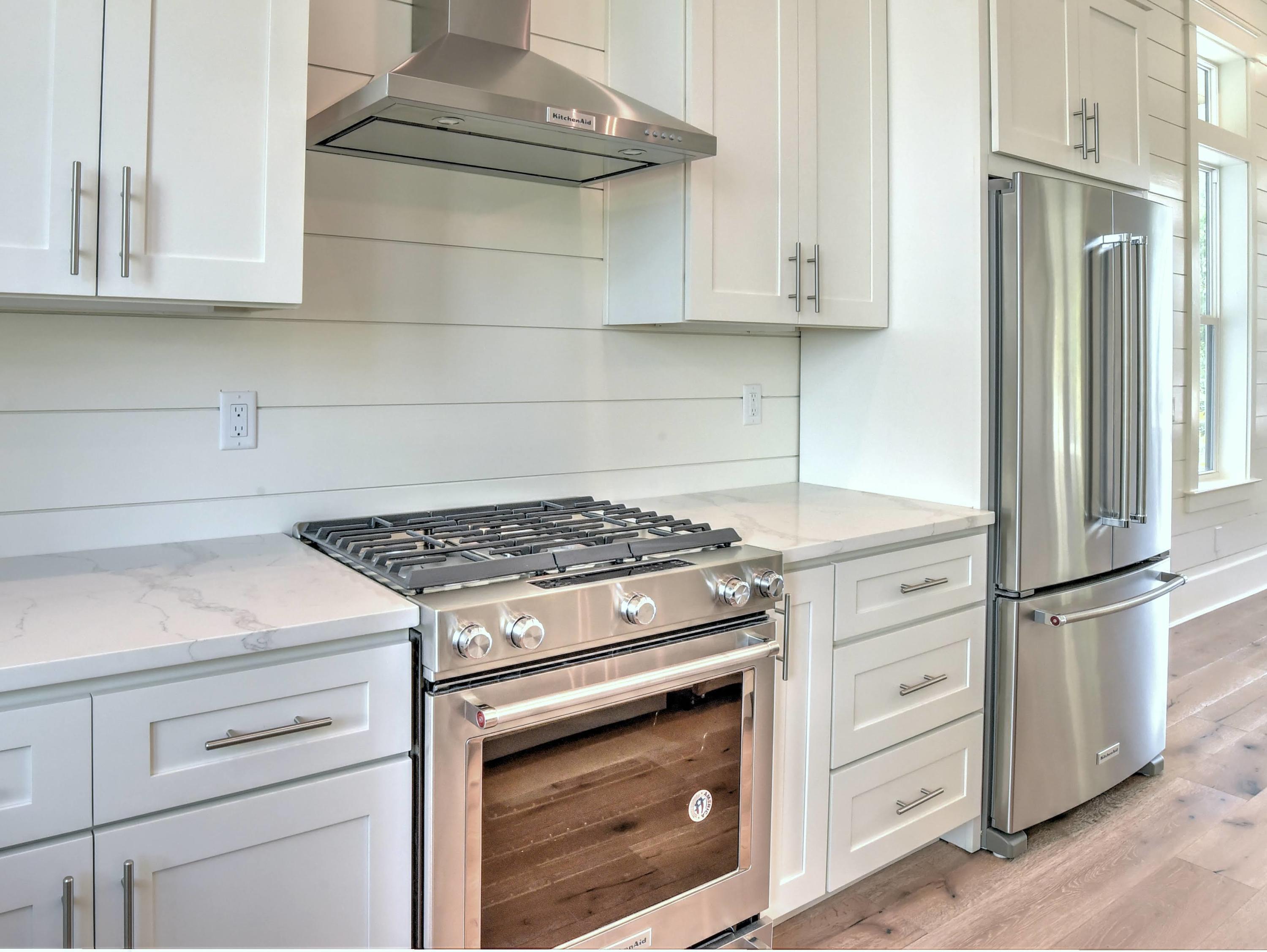 LAKESIDE AT BLUE MOUNTAIN BEACH - Residential