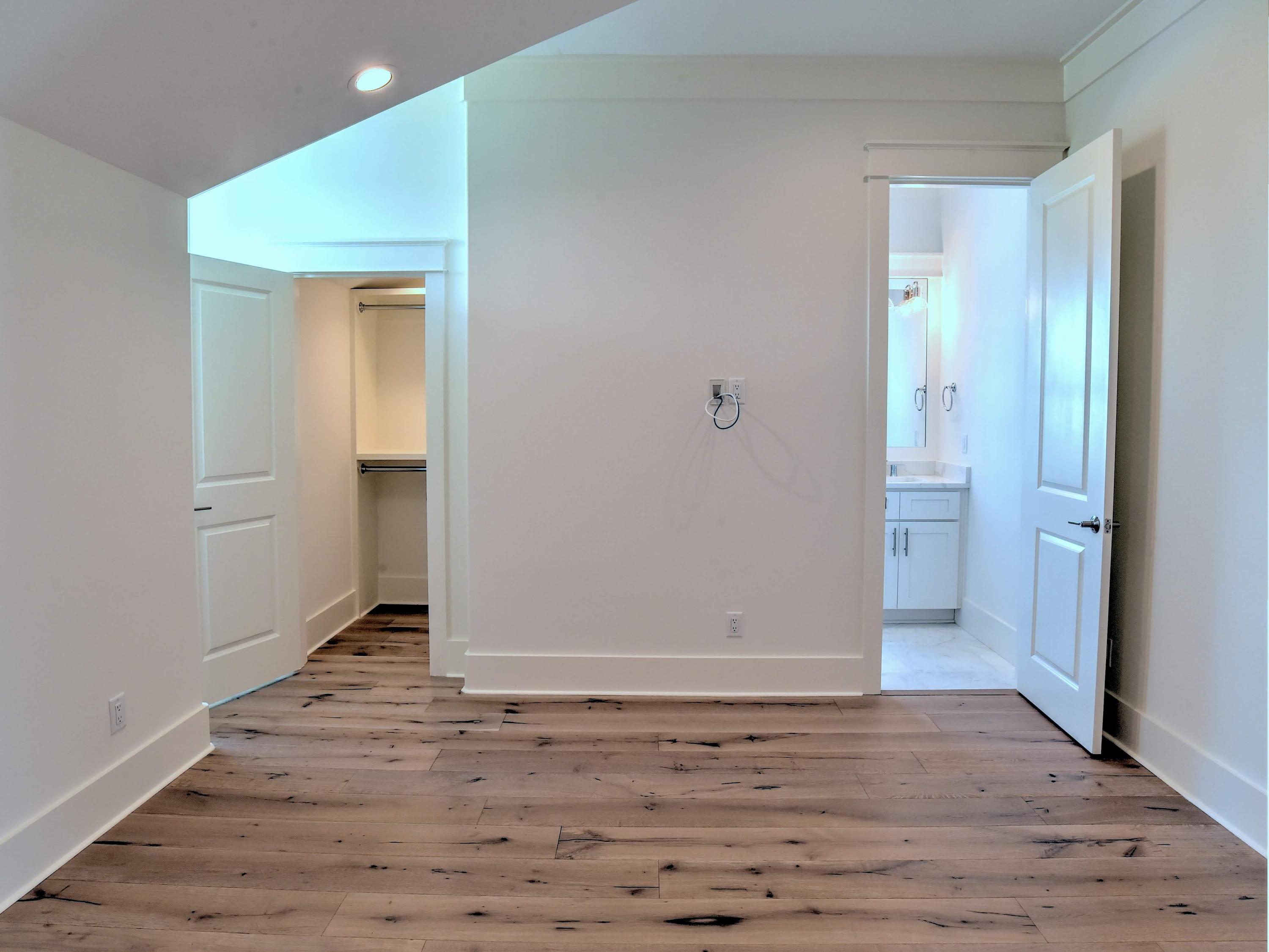 LAKESIDE AT BLUE MOUNTAIN BEACH - Residential