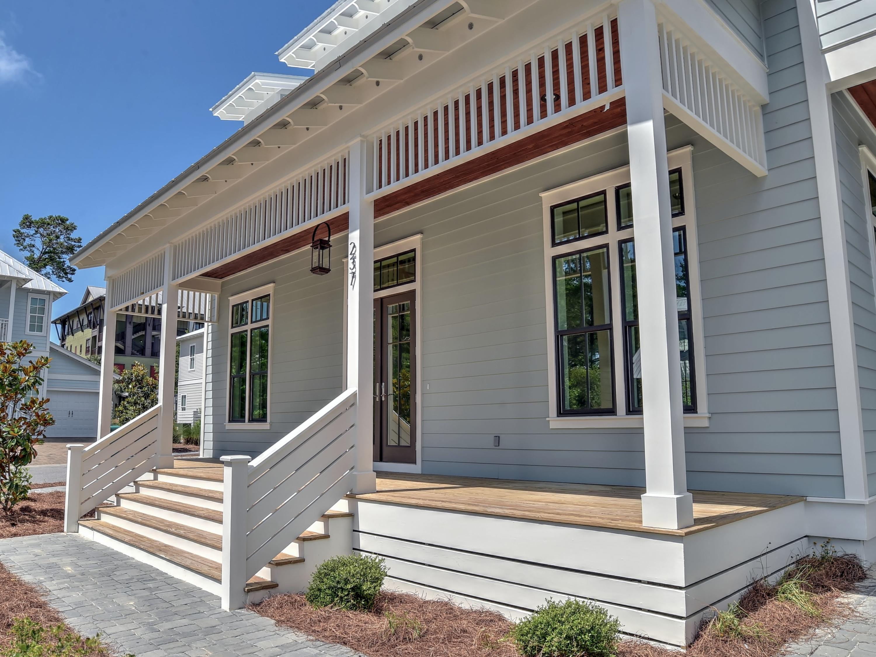 LAKESIDE AT BLUE MOUNTAIN BEACH - Residential