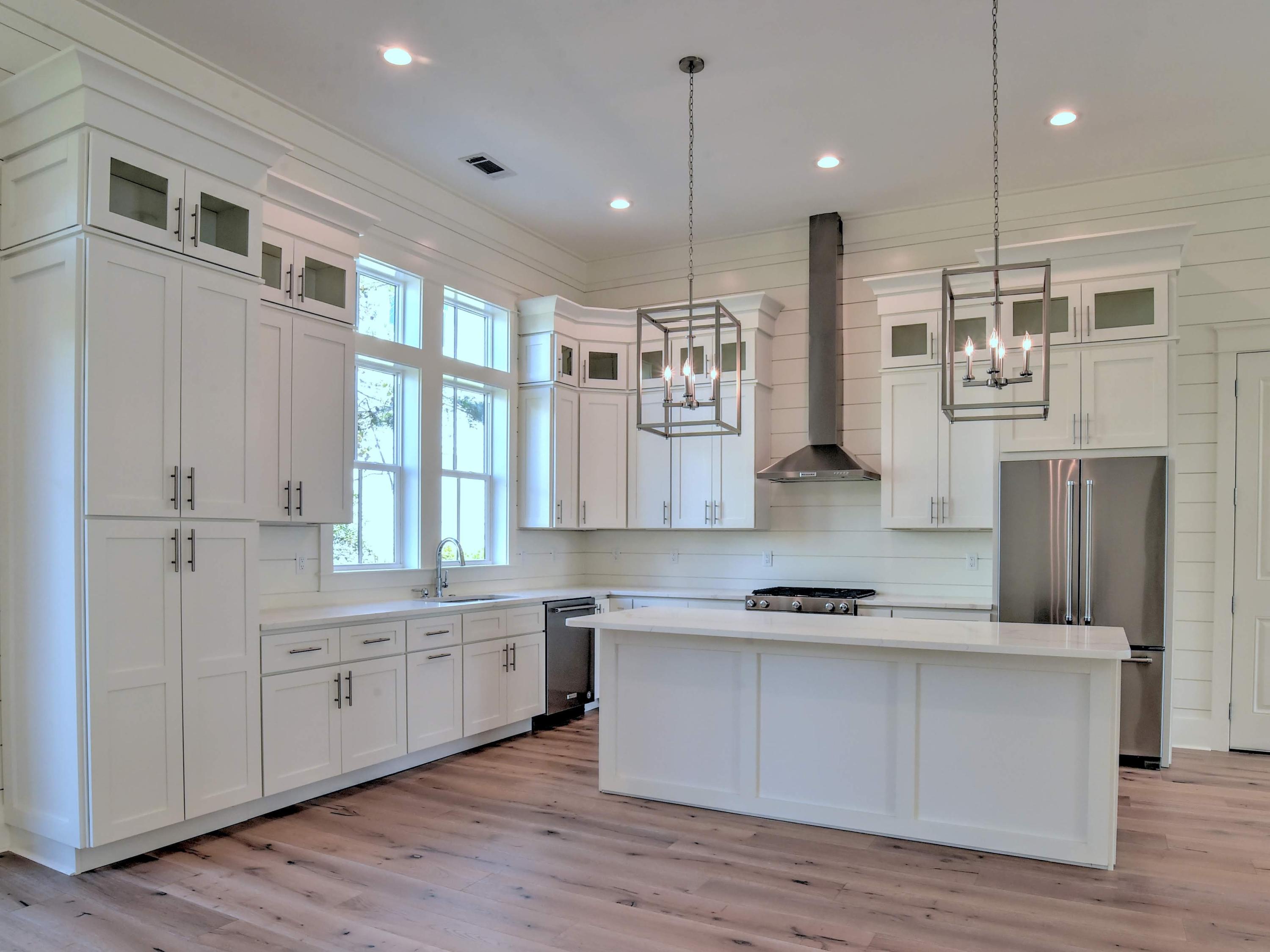 LAKESIDE AT BLUE MOUNTAIN BEACH - Residential