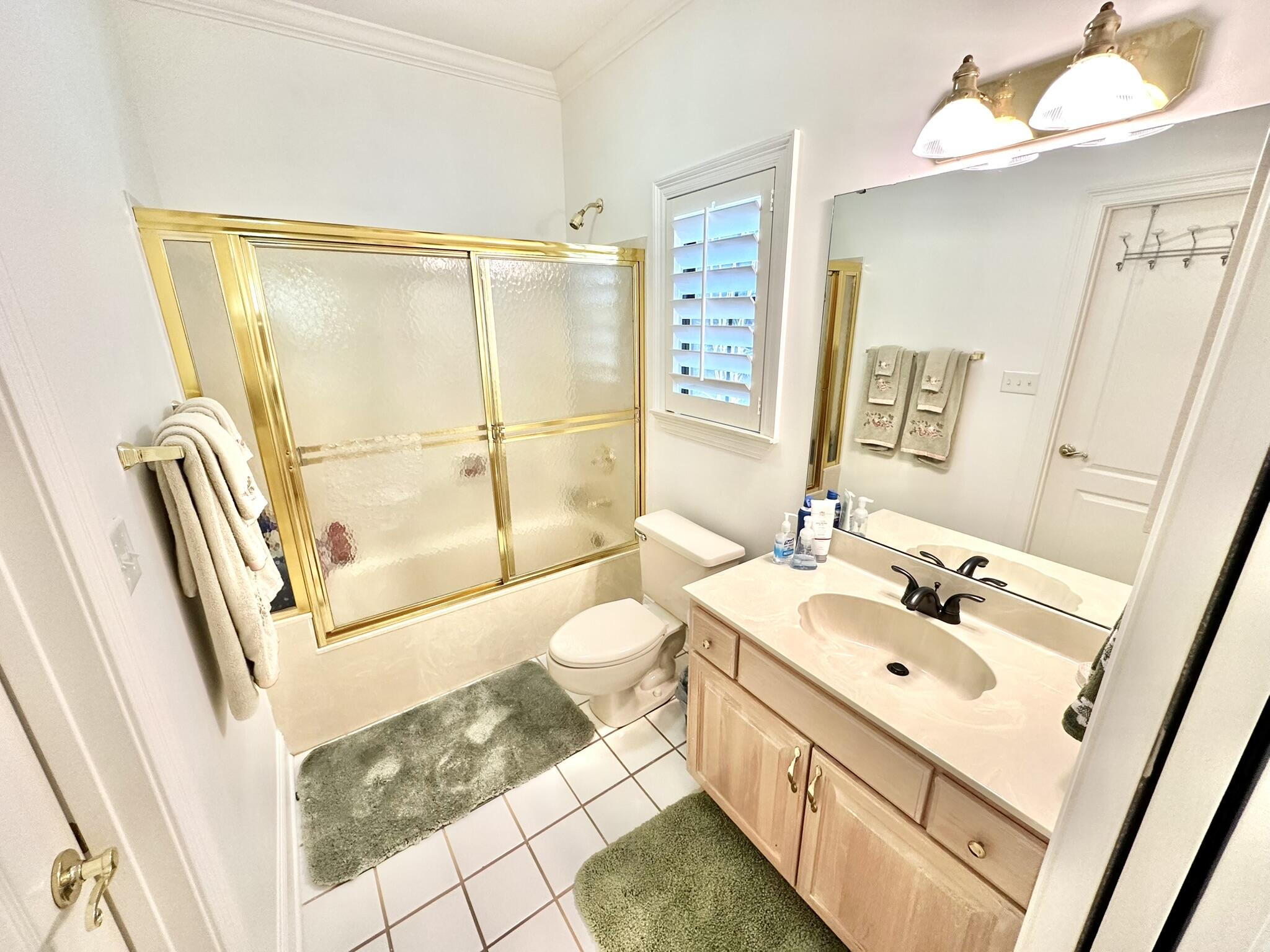 BAYTOWNE AVE EAST - Residential