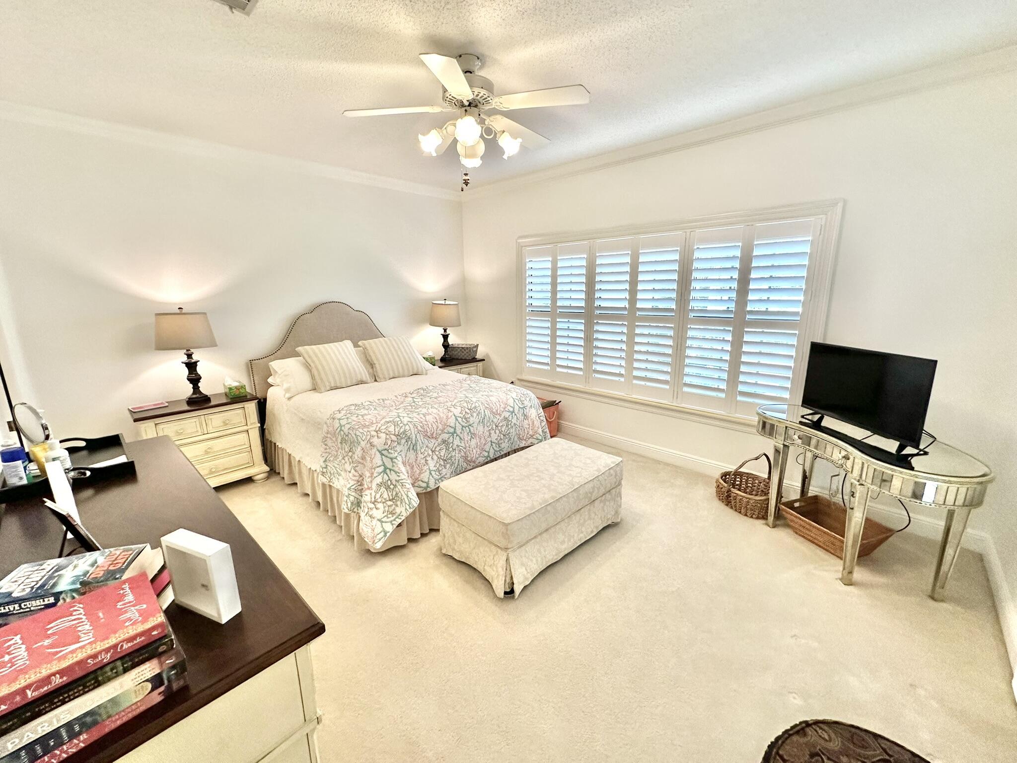 BAYTOWNE AVE EAST - Residential