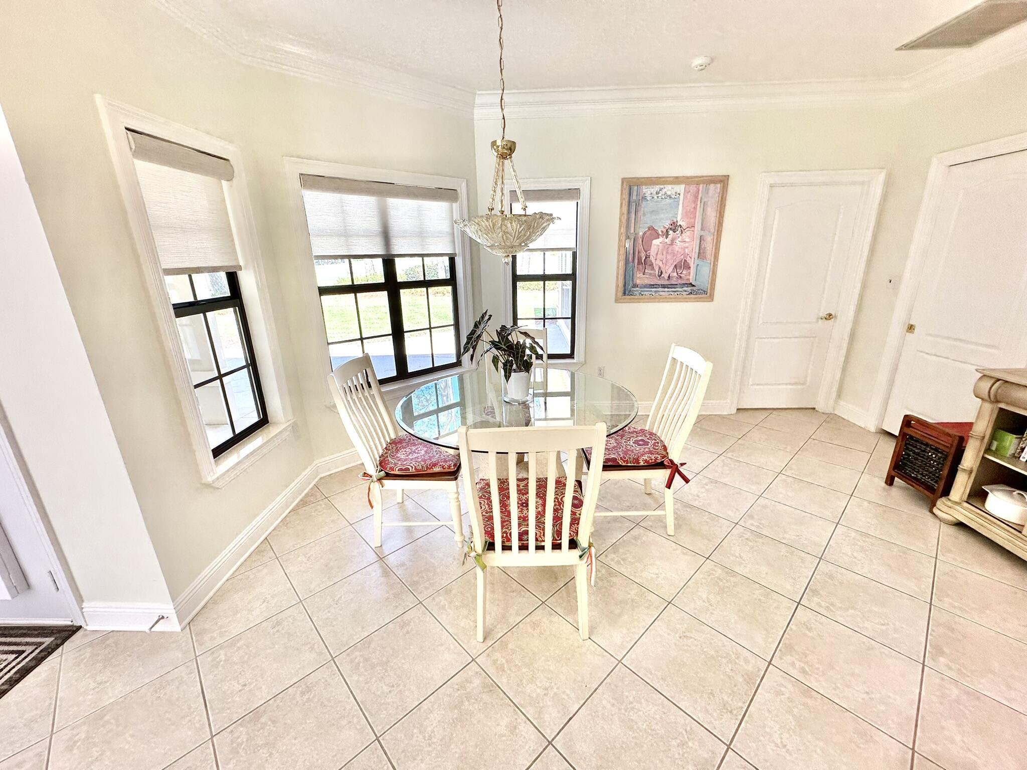 BAYTOWNE AVE EAST - Residential