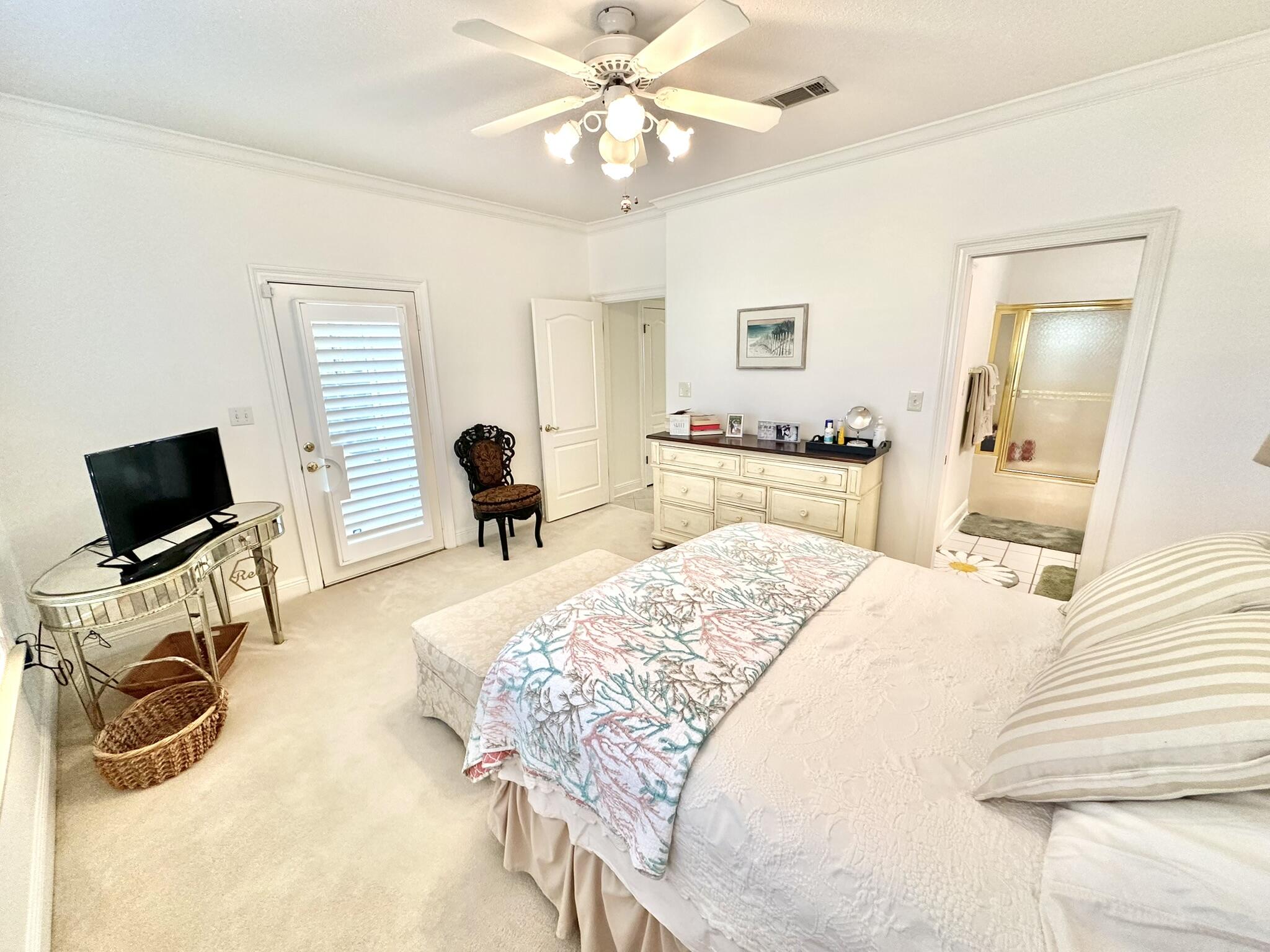 BAYTOWNE AVE EAST - Residential