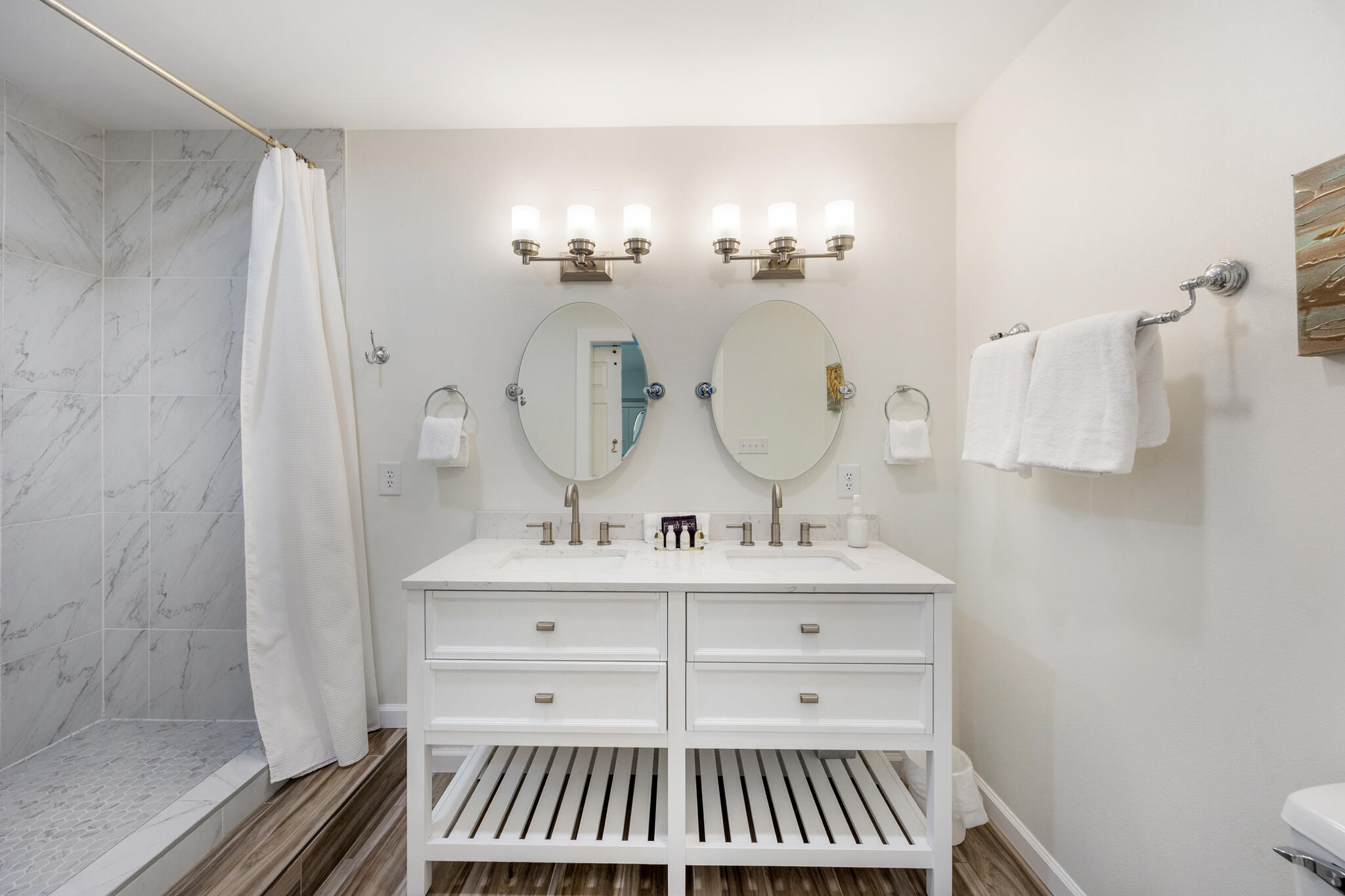 CRYSTAL BEACH COTTAGES PH 2 - Residential