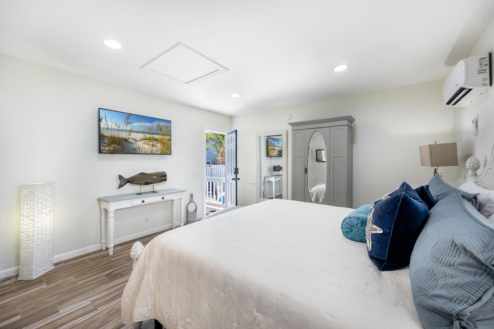 CRYSTAL BEACH COTTAGES PH 2 - Residential