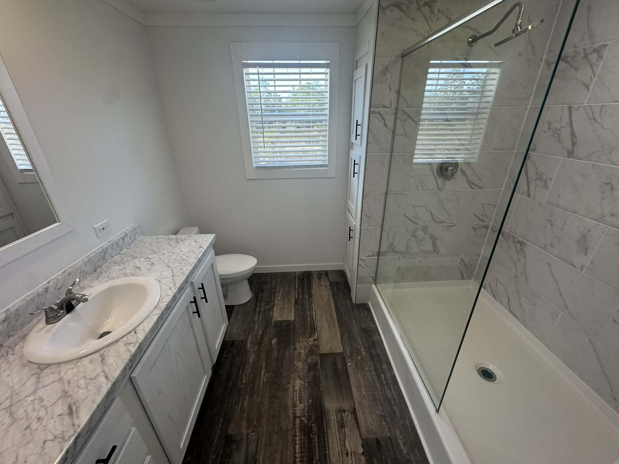 OAKWOOD HILLS - Residential Lease