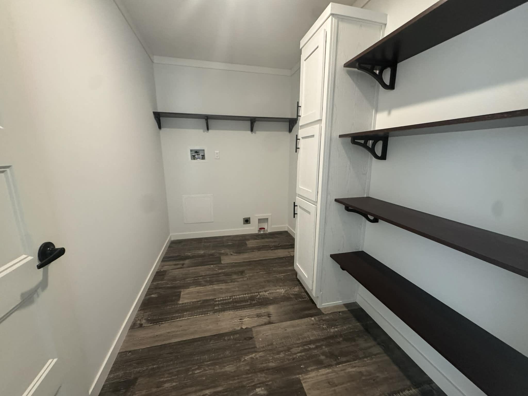 OAKWOOD HILLS - Residential Lease