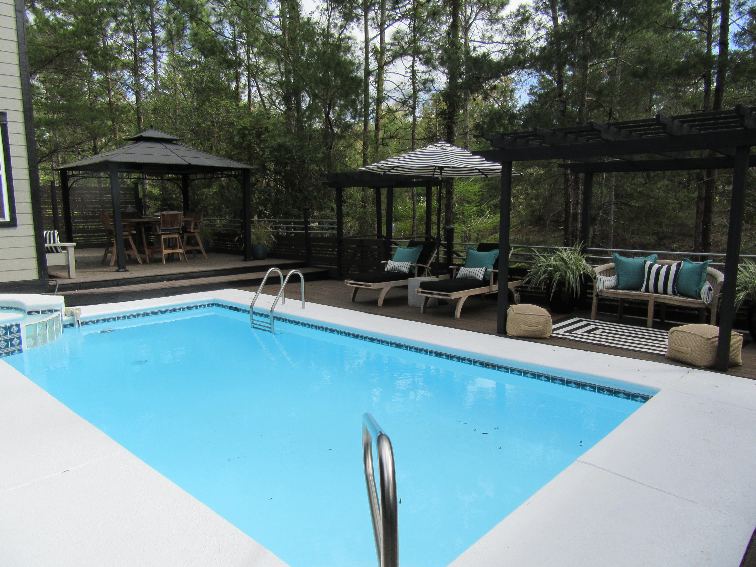 DAUGHETTES AMENDED - Residential