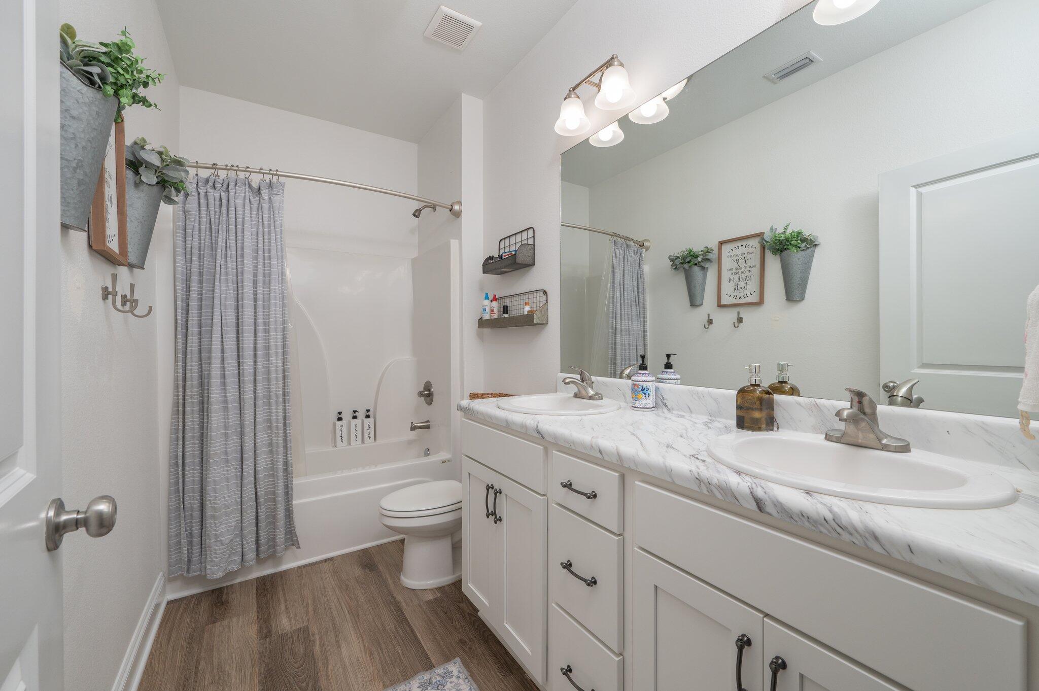 SHILOH PLACE - Residential