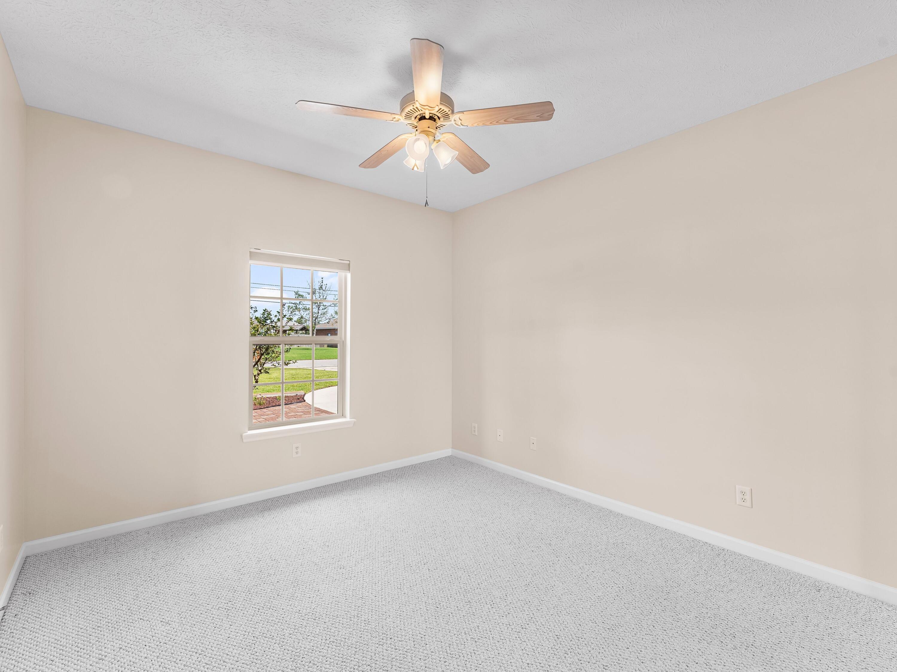 LYNN HAVEN - Residential