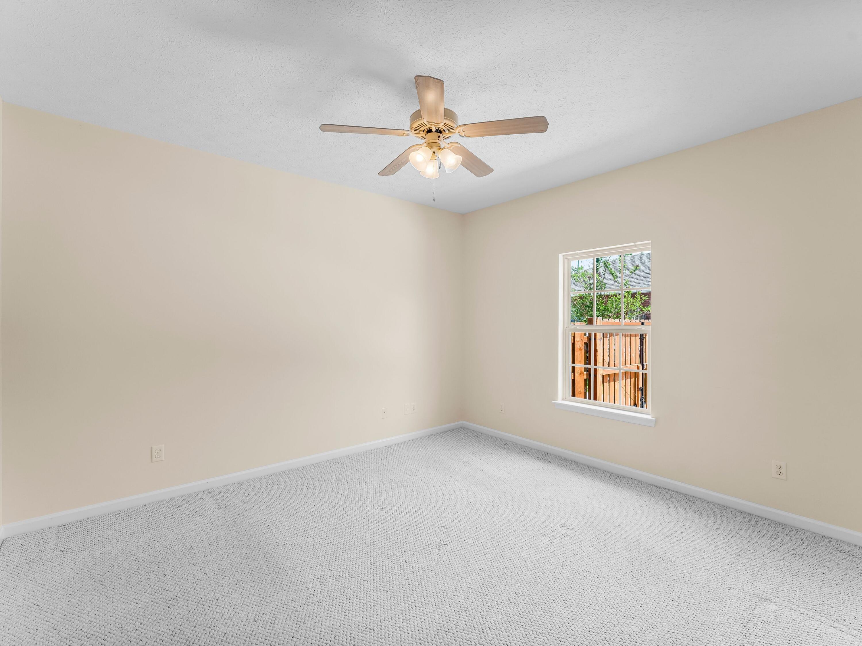 LYNN HAVEN - Residential