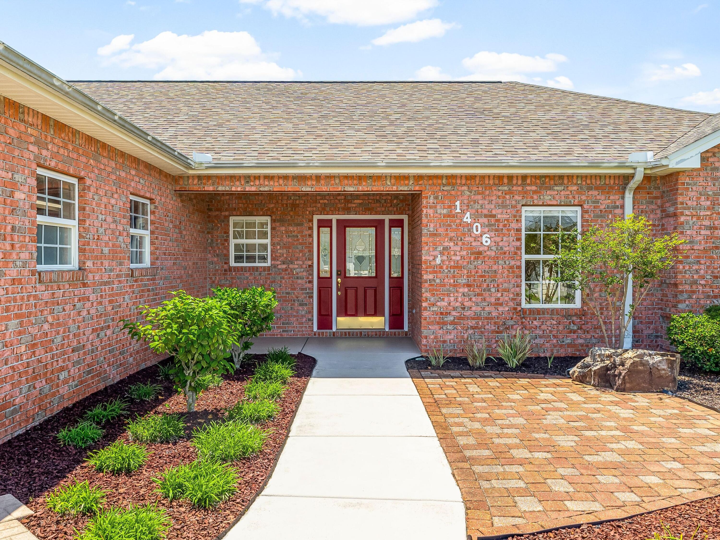 LYNN HAVEN - Residential