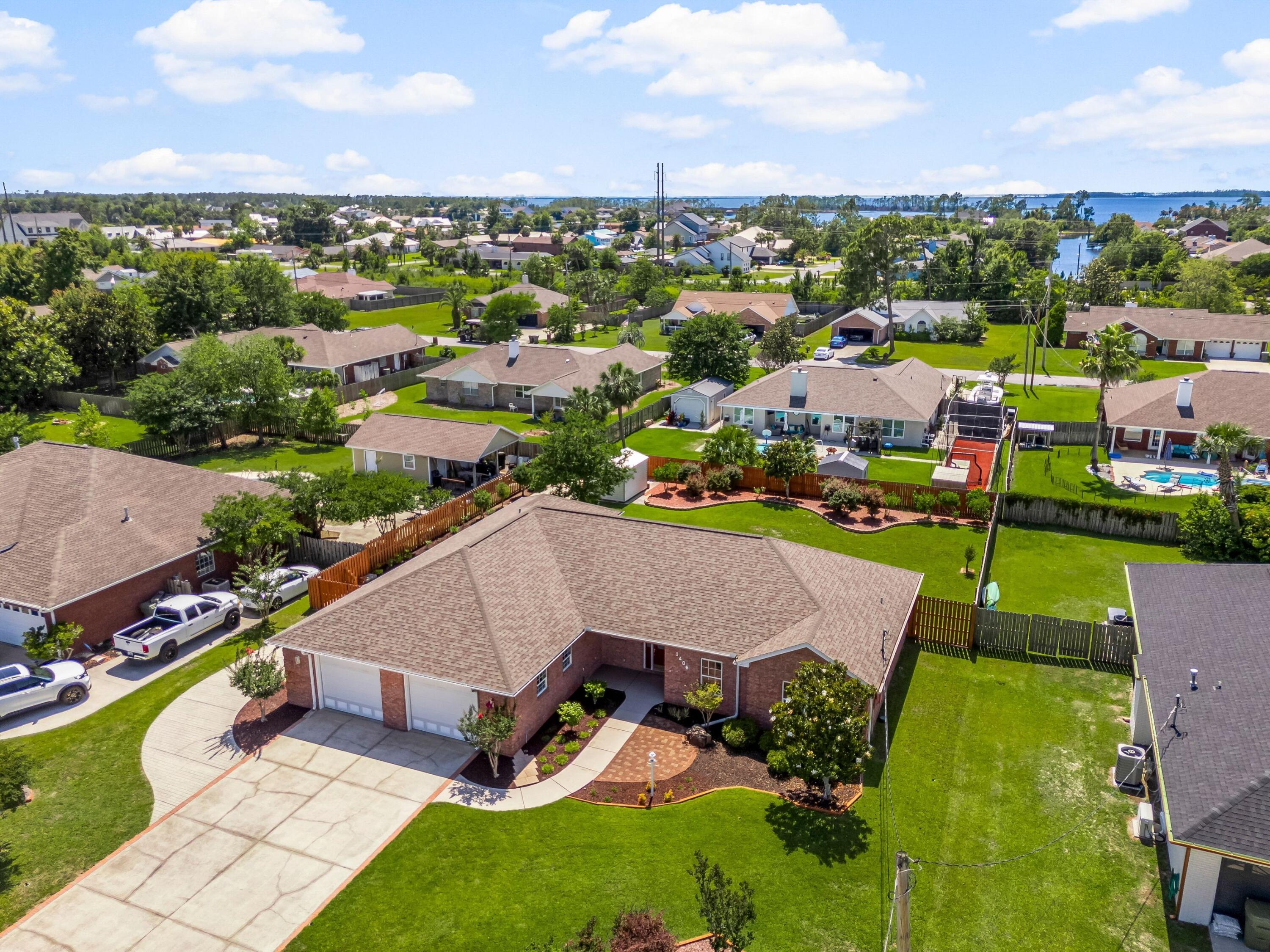 LYNN HAVEN - Residential