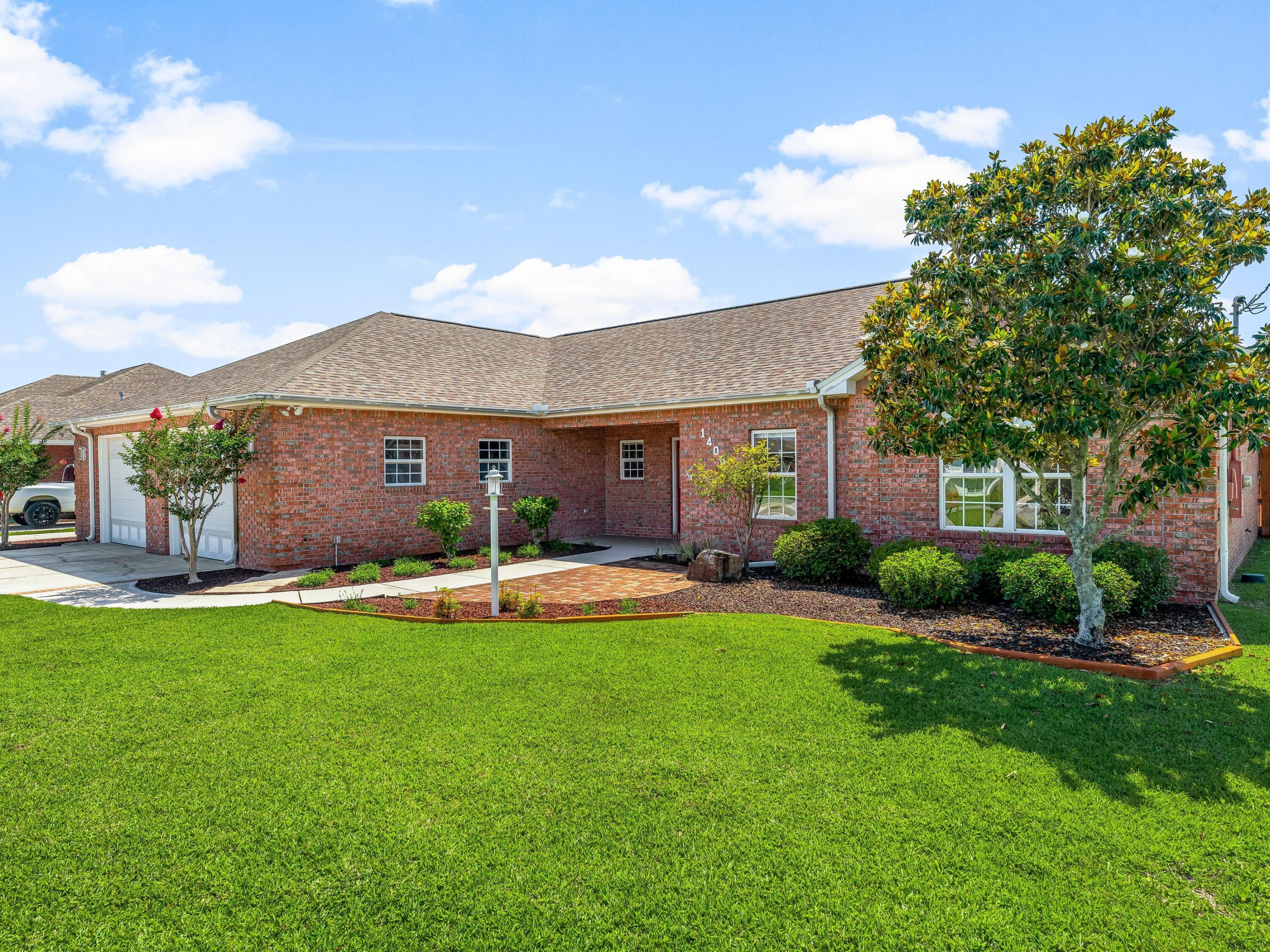 LYNN HAVEN - Residential