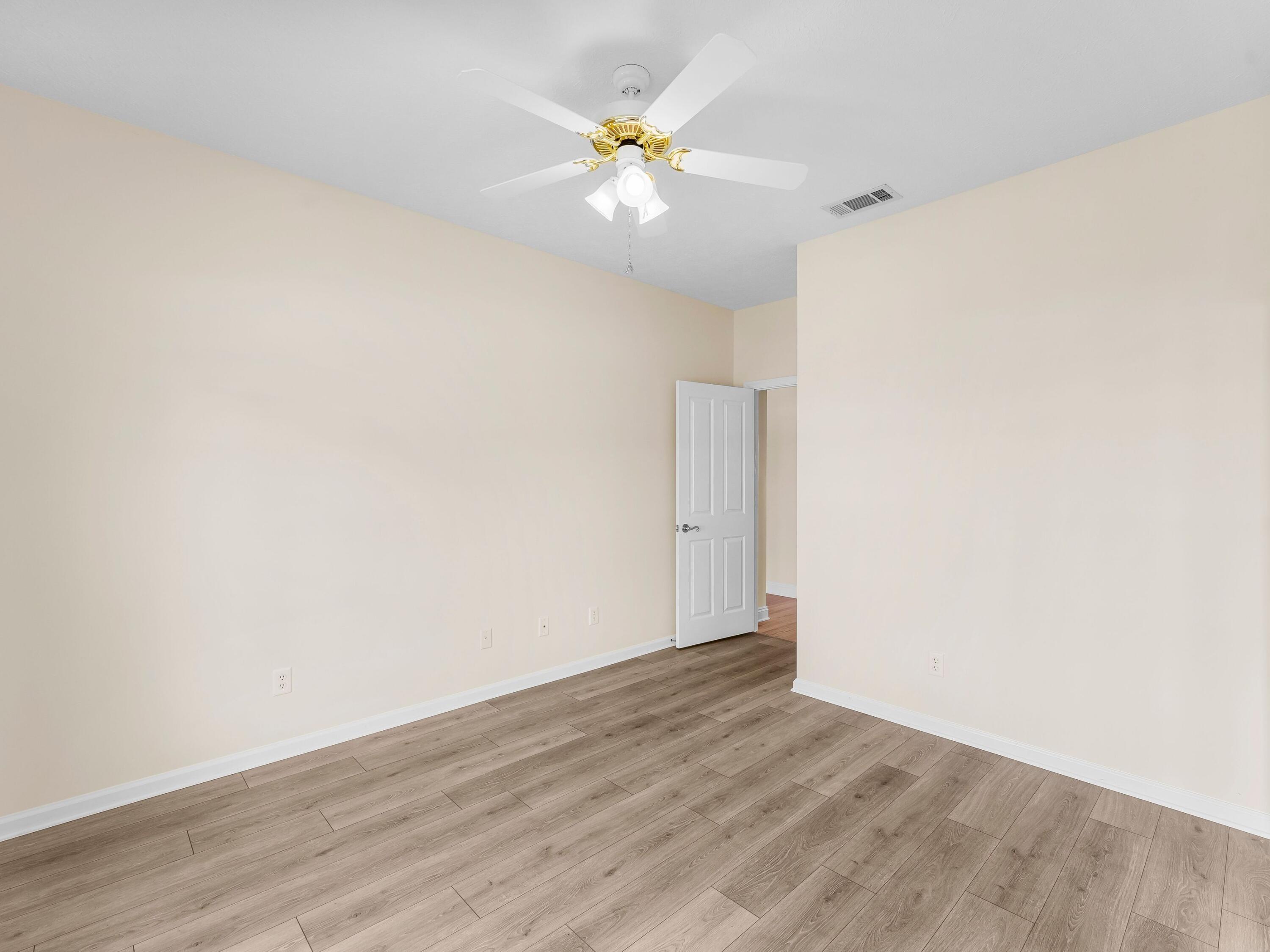 LYNN HAVEN - Residential